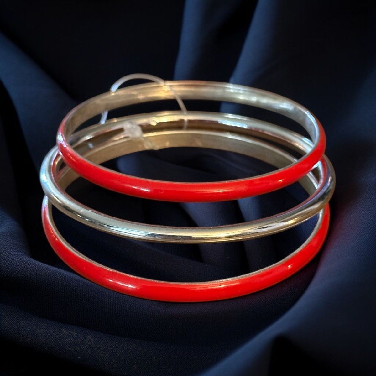 Other Red enamel and silver tone bangle bracelets Size ONE SIZE - 1 Thumbnail