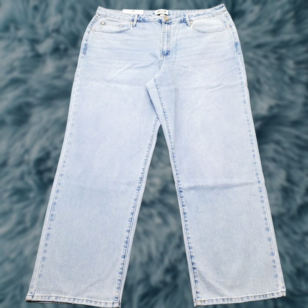 Vintage Seven7 Jeans Womens Size 16 Blue Denim Premium Light Wash Straight Leg MY10341DE Jeans Size 38" / US 16 / IT 52 - 1 Thumbnail