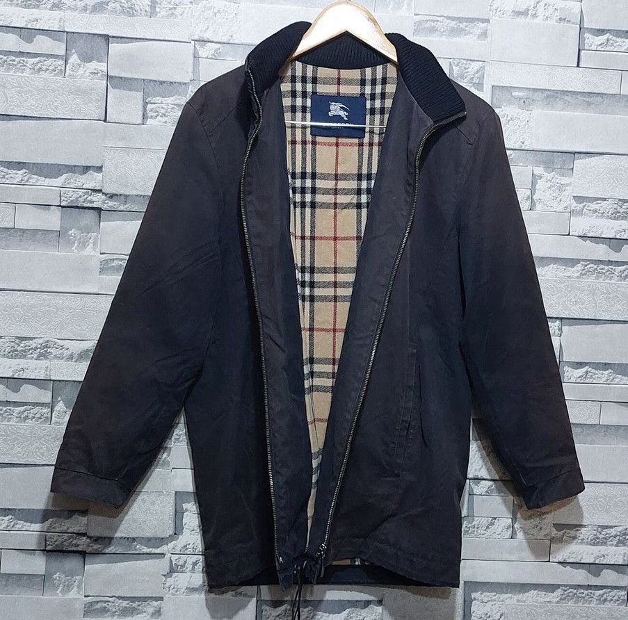 image of Vintage 90's Burberry Jacket Coat - Size 48/m Women in Black