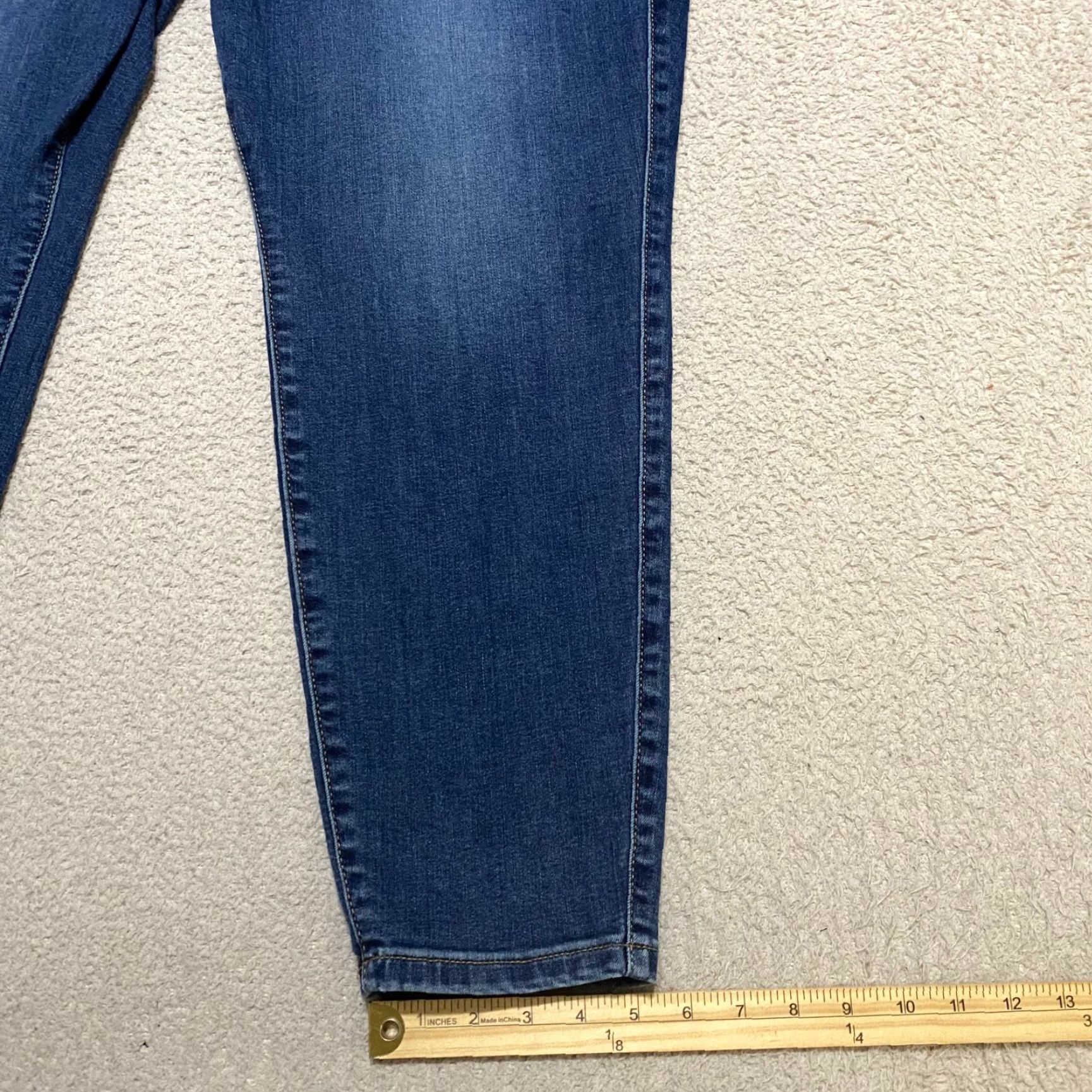 Torrid Torrid Jeans Skinny 24 Tall Blue Denim Medium Wash High Rise Womens Adult Jeans 5-Pocket Design Stretch Size 42" / US 20 - 4 Thumbnail