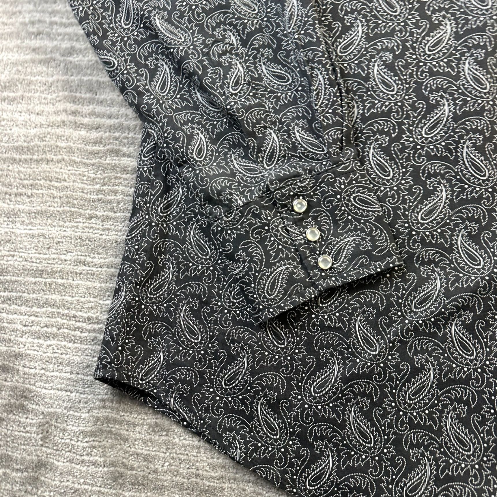 Wrangler VINTAGE Wrangler Shirt Mens XL Black Paisley All over Print Pearl Snap Western Size US XL / EU 56 / 4 - 4 Thumbnail