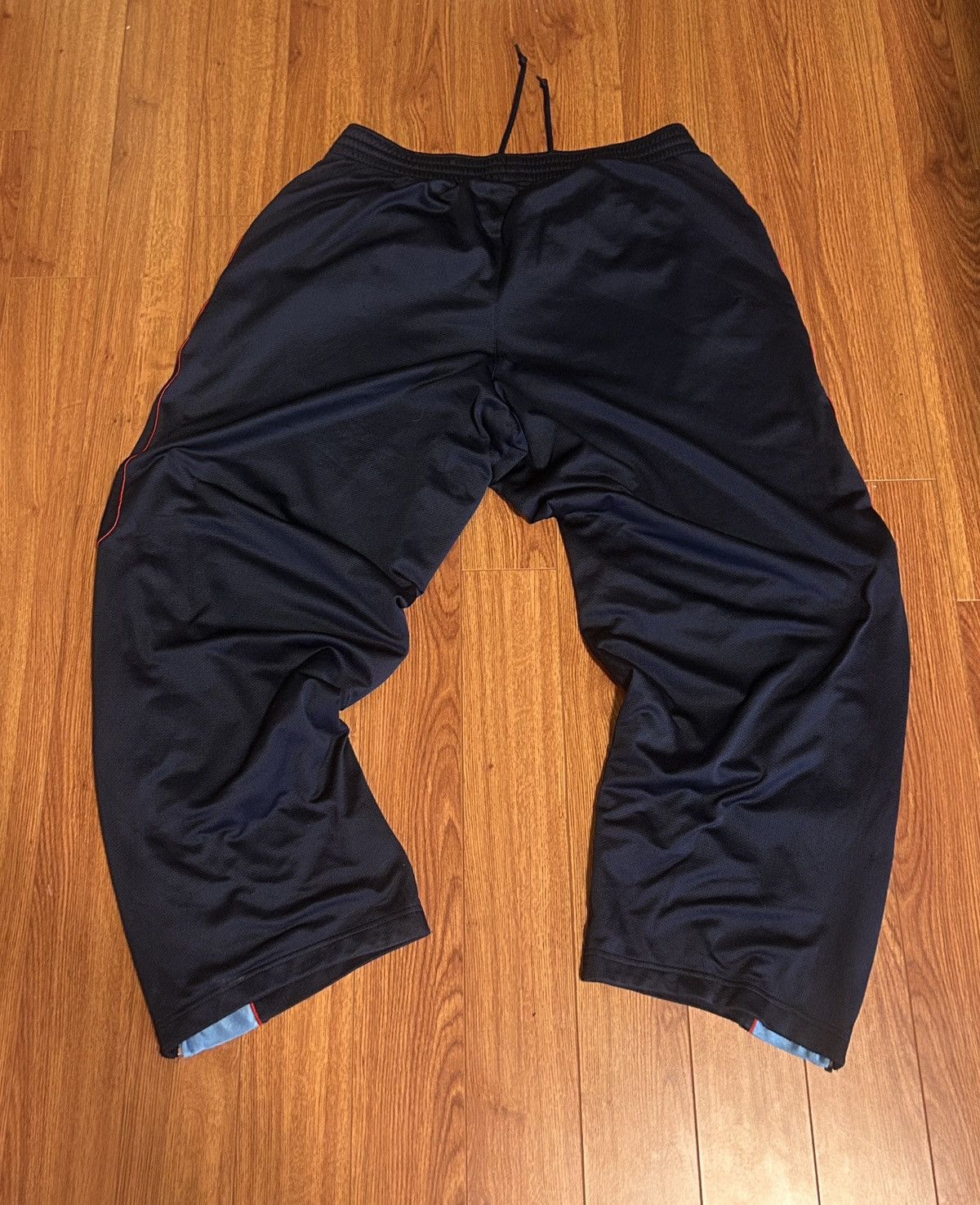 Nike Y2K Nike Gray Tag Navy Blue& Red Lined Baggy Track Pants Size US 36 / EU 52 - 7 Thumbnail