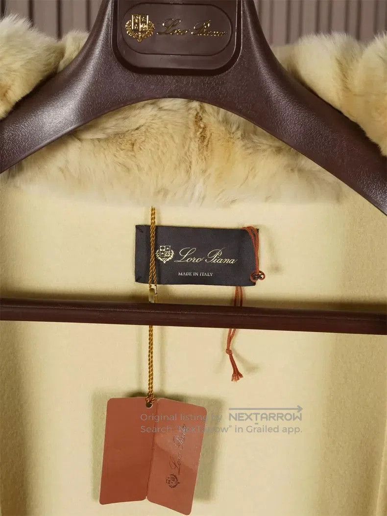 Loro Piana Loro Piana Salzburg Yellow Fur Trimmed Cape. Size US L / EU 52-54 / 3 - 3 Thumbnail