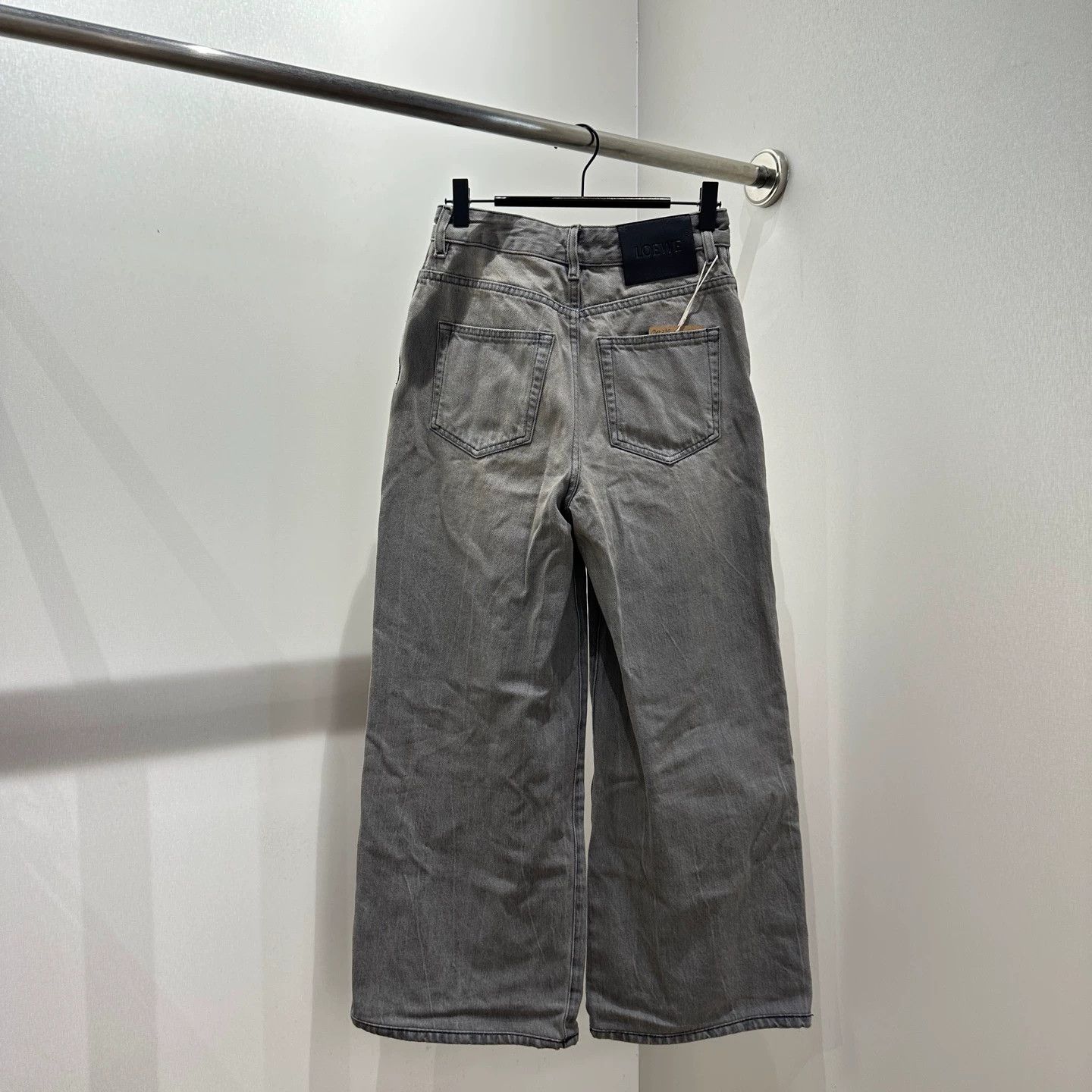 Loewe Loewe mar230 washed denim 34 logo leather patch Size 24" / US 00 / IT 34 - 1 Thumbnail