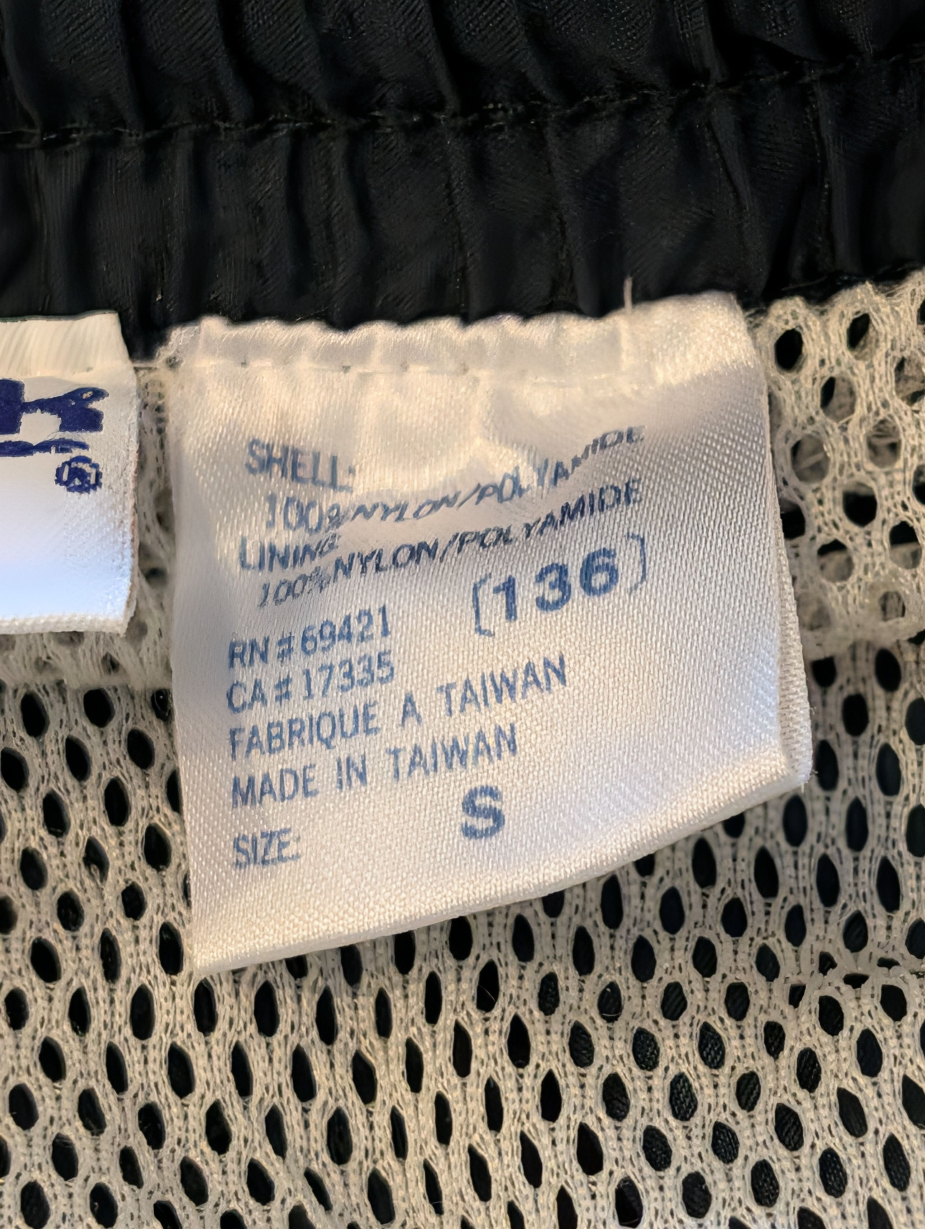 Reebok Vintage 90s Reebok Logo Blank Essential Small Nylon Shorts Size US 32 / EU 48 - 3 Thumbnail