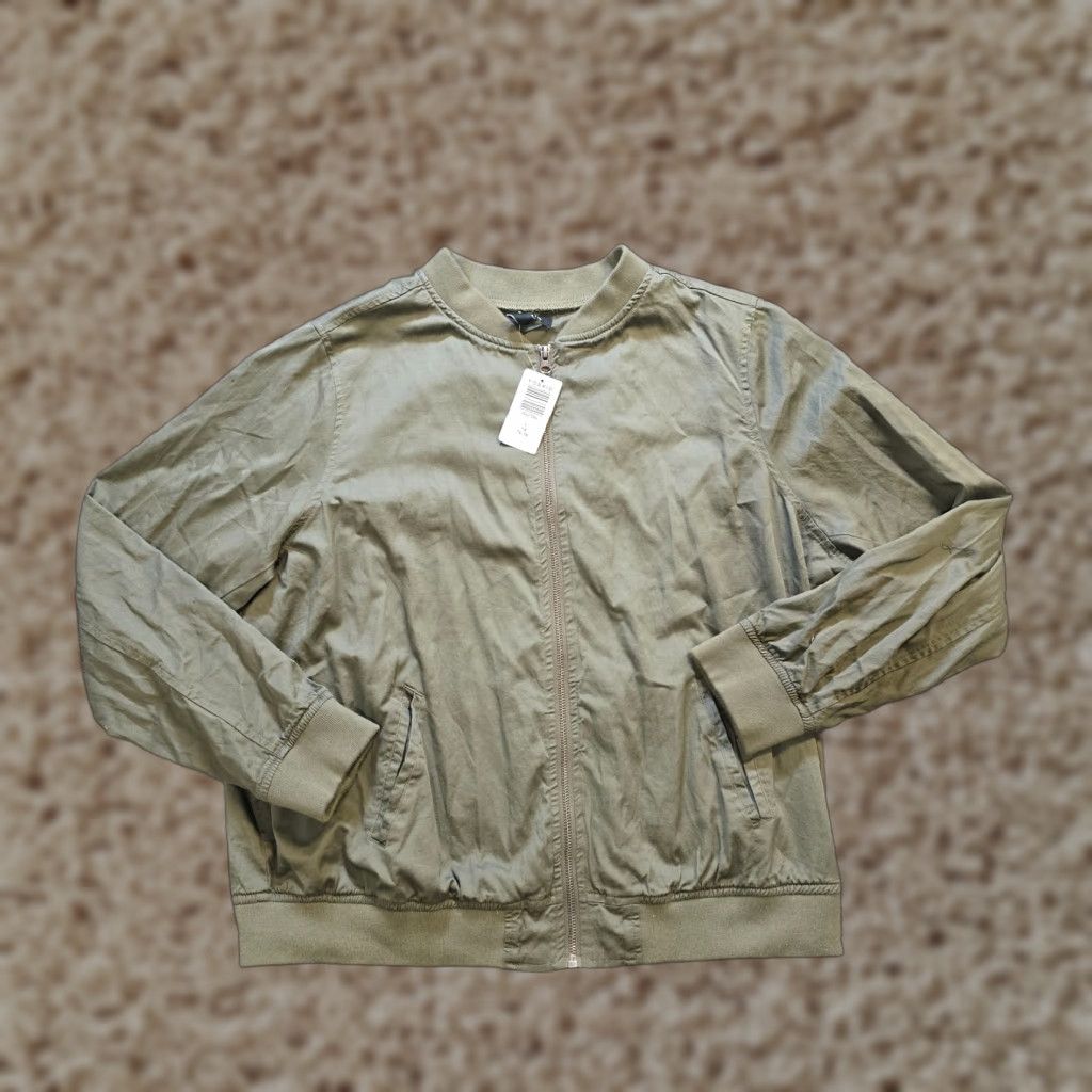 Torrid Torrid Jacket Womens 1X Green Bomber Full Zip Pockets Lightweight Capsule Size XL / US 12-14 / IT 48-50 - 1 Thumbnail