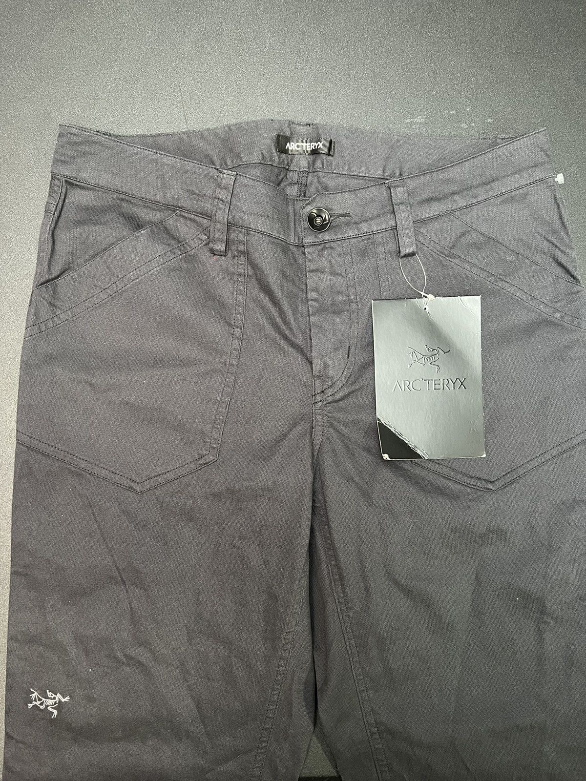 Arc'teryx Womens Arcteryx gray/carbon pants size 6 murrin womens pants Size 28" / US 6 / IT 42 - 4 Thumbnail