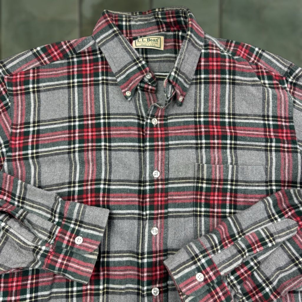 Vintage VINTAGE L.L. Bean Button-Up Shirt Plaid Gray Adult XL Long Sleeve Regular Mens 90s Outdoor Size US XL / EU 56 / 4 - 1 Thumbnail