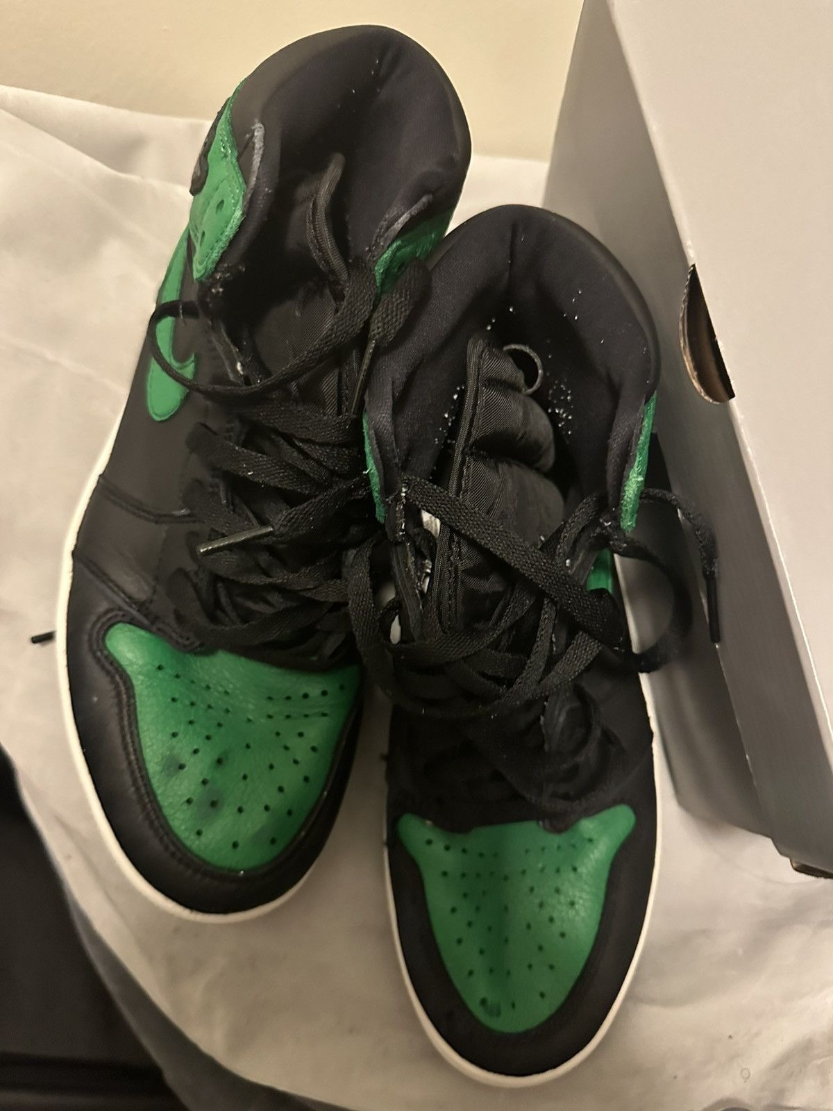 Jordan Brand Jordan 1 Retro “Pine Green” Size US 10 / EU 43 - 4 Thumbnail