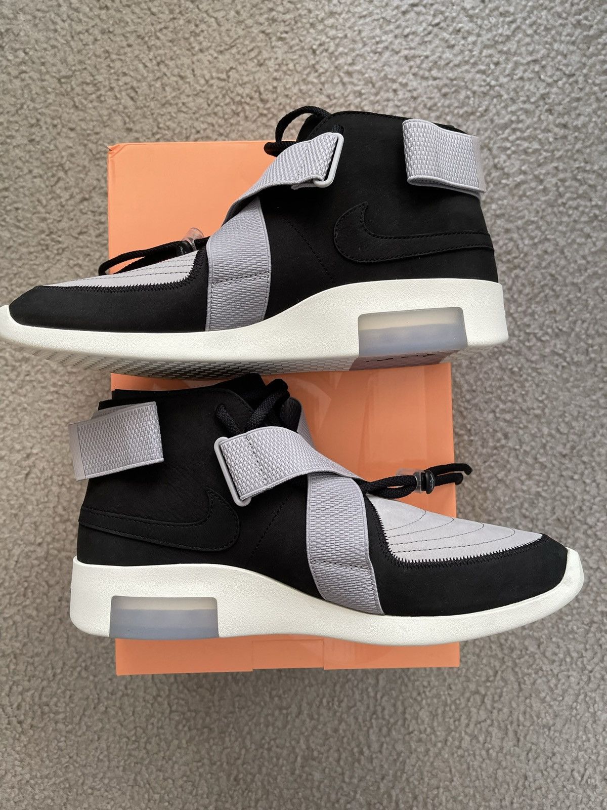 Fear of God × Nike Air Fear of God Raid Size US 11.5 / EU 44-45 - 2 Thumbnail