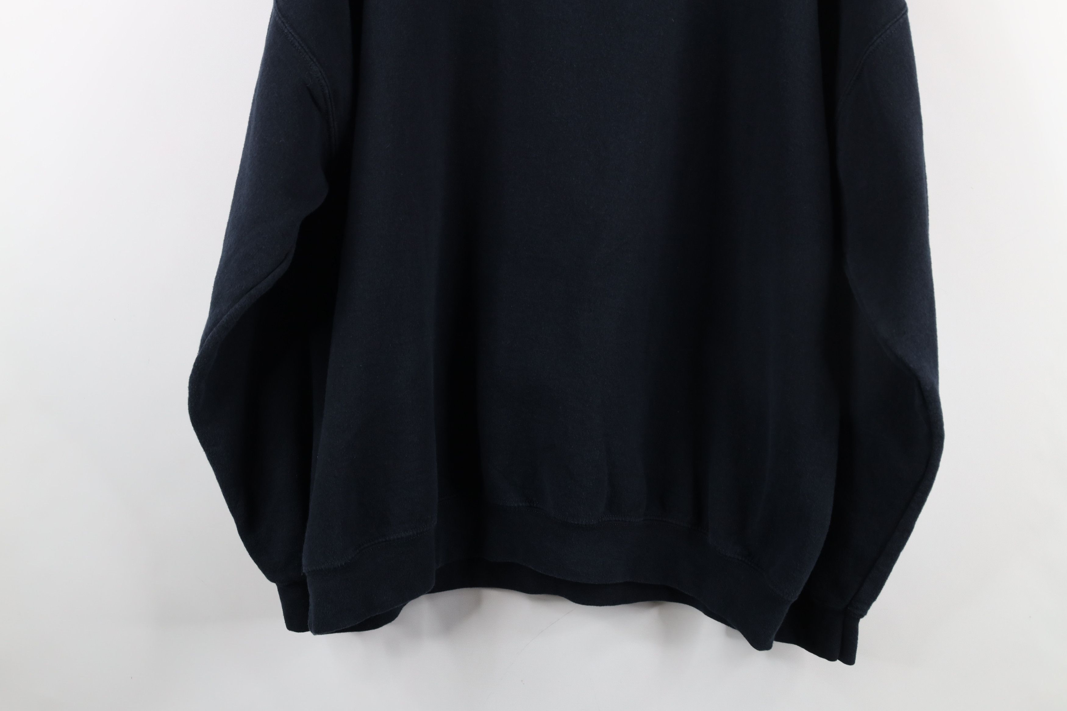 Vintage Vintage Charlotte Basketball Crewneck Sweatshirt Black Size US XL / EU 56 / 4 - 11 Thumbnail