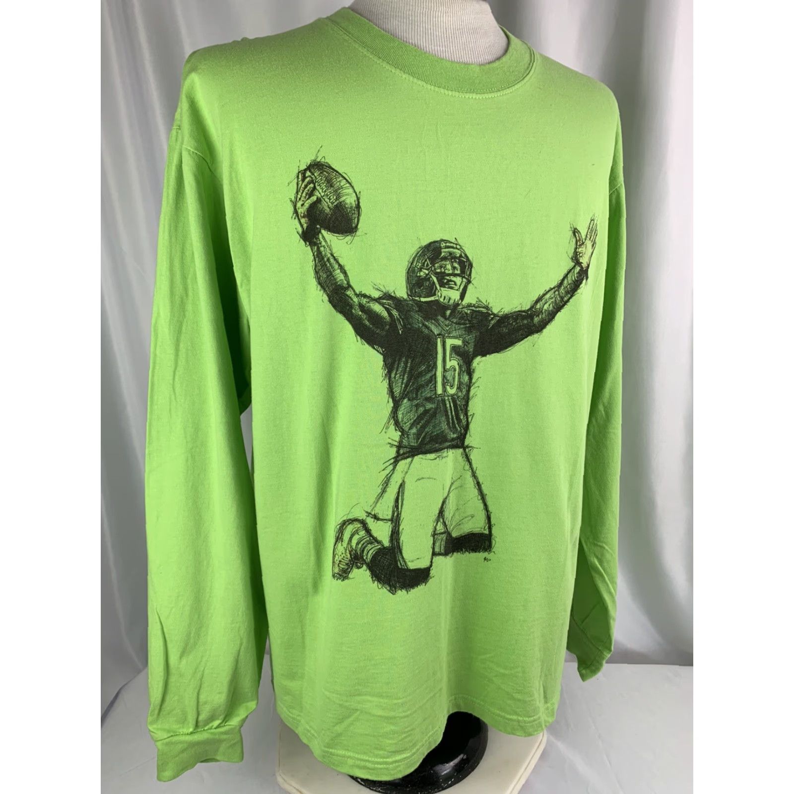 Hanes VINTAGE Large Men's The Brandon Marshall Foundation Bright Green Long Sleeve Logo Tshirt Size US L / EU 52-54 / 3 - 4 Thumbnail