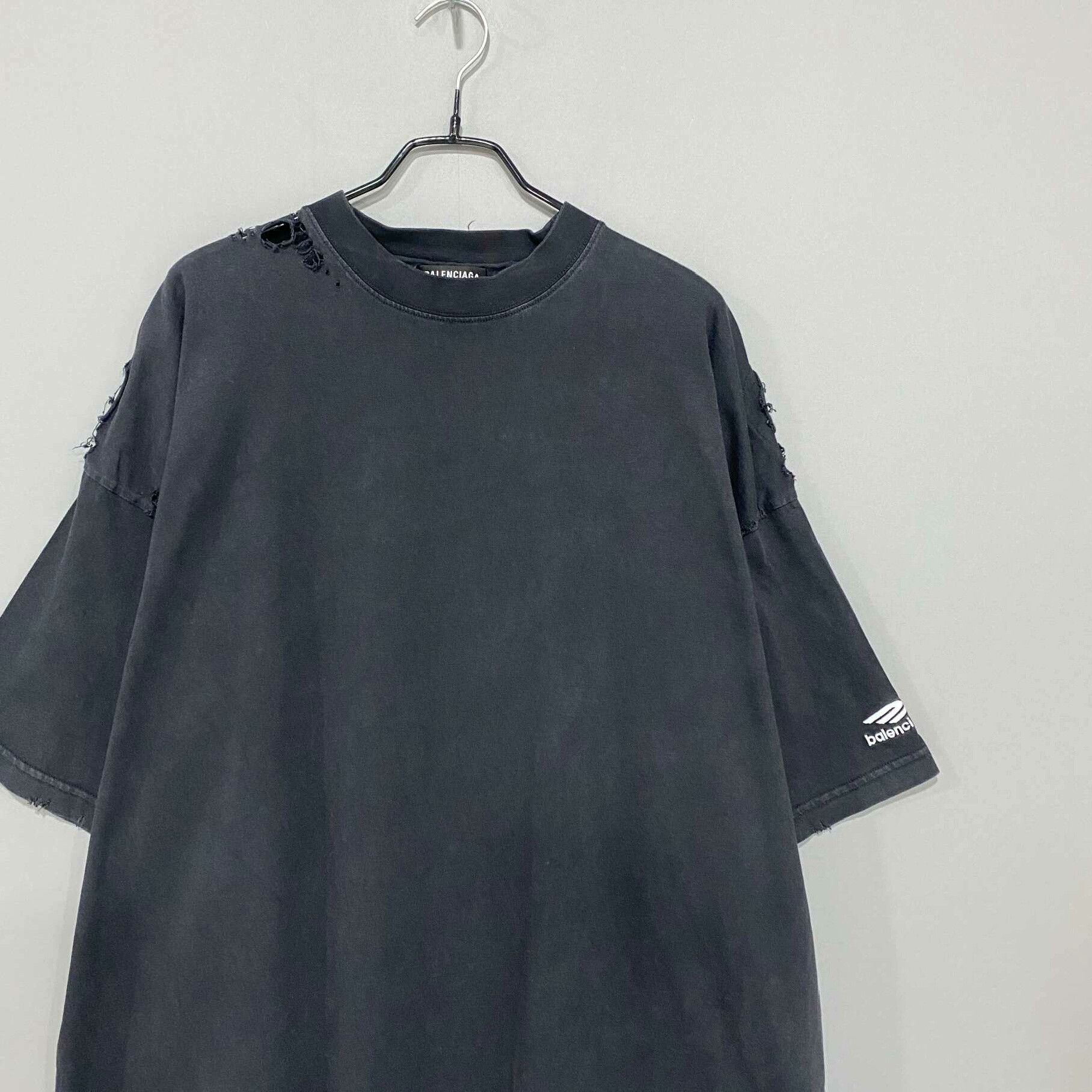 Balenciaga Balenciaga Distressed Red T-Shirt XL Men Size US XL / EU 56 / 4 - 1 Thumbnail