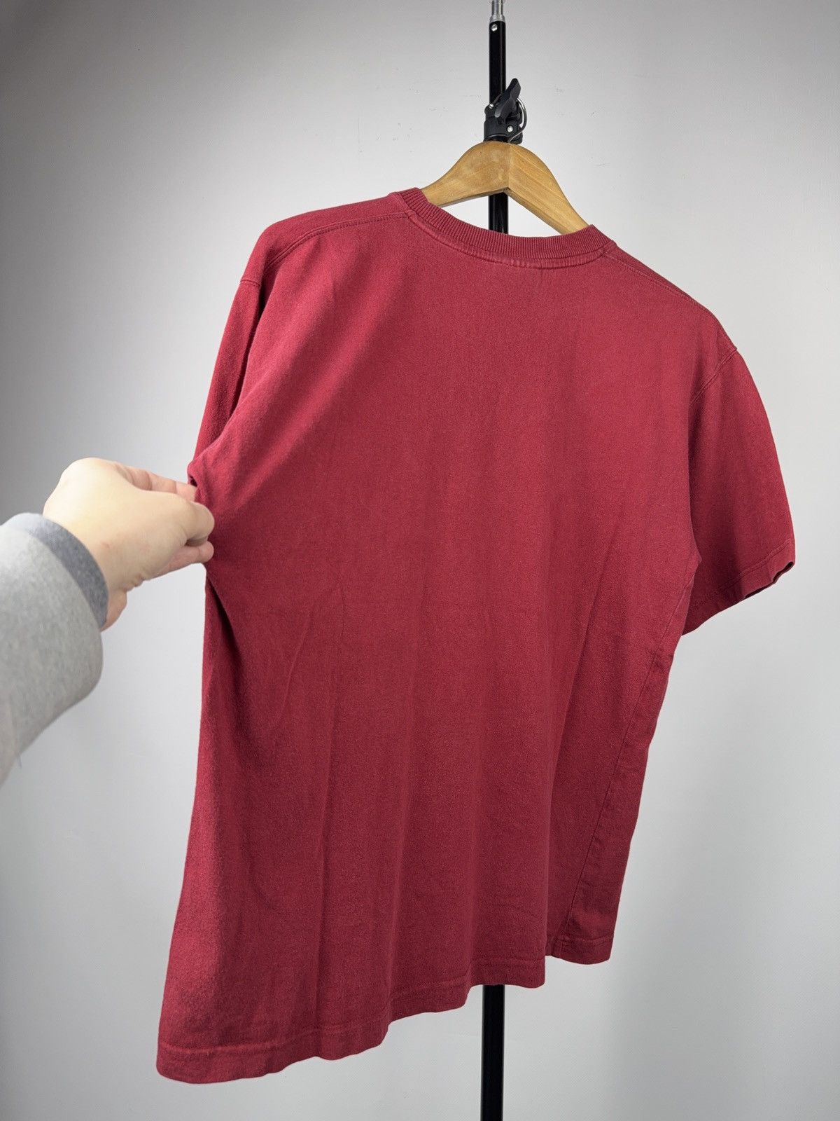Reebok 00s Retro Vintage Reebok Classic Logo T-Shirt Burgundy Red Size US S / EU 44-46 / 1 - 10 Thumbnail