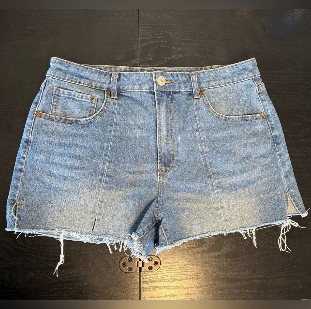 Other No Boundaries Light Blue Women's Jean Shorts Size 17 Size 38" / US 16 / IT 52 - 1 Thumbnail