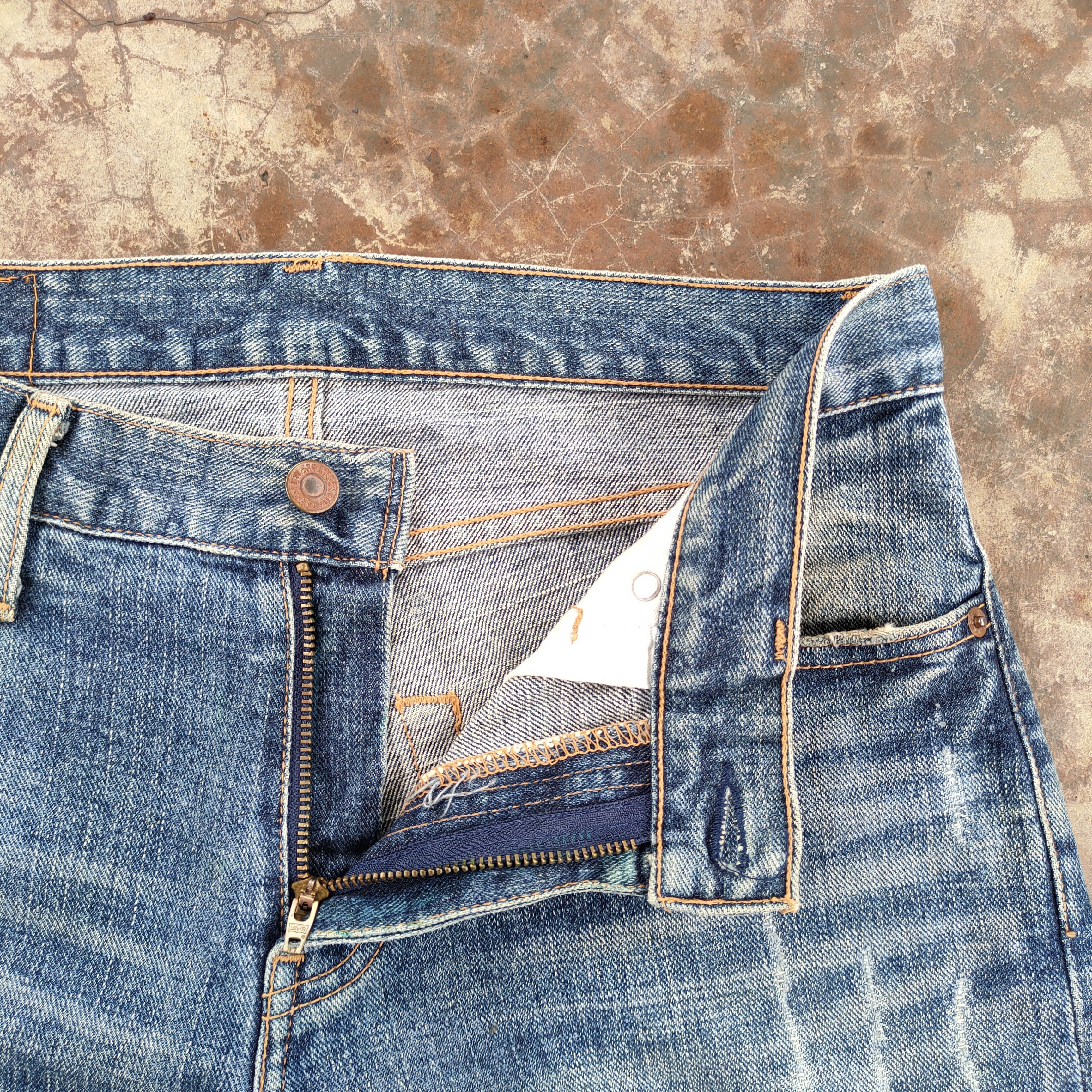 Levi's Vintage Clothing Vintage Levi's 533 faded ripped jeans denim pants Size US 32 / EU 48 - 9 Thumbnail