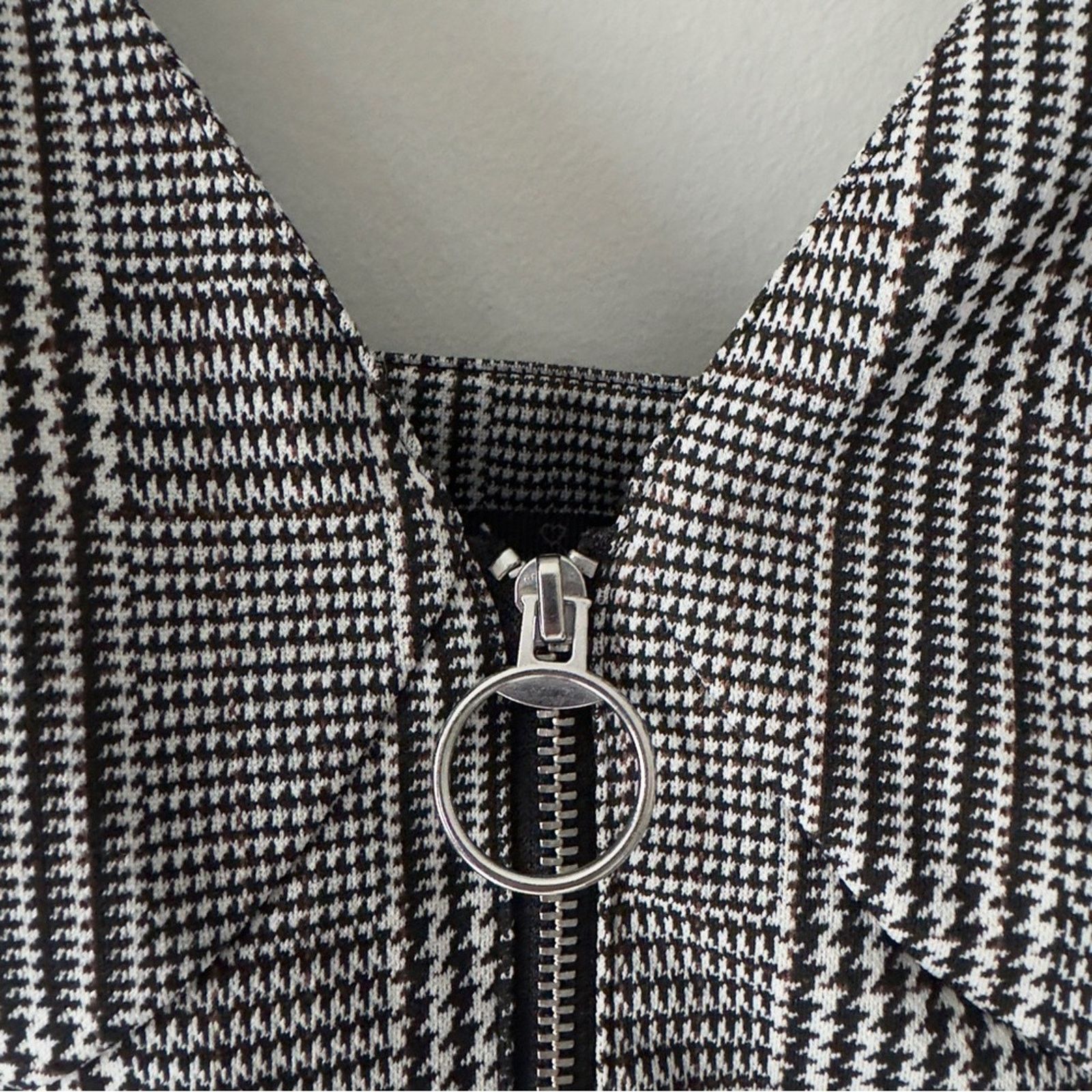 Other Love Tree Pinafore Plaid Black White mini Dress Full Zip EUC Size M / US 6-8 / IT 42-44 - 9 Thumbnail
