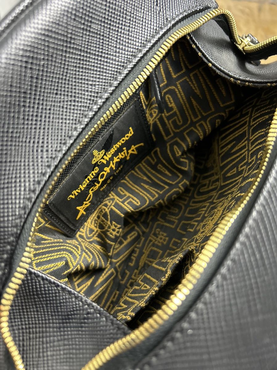 Vivienne Westwood Vivienne Westwood Anglomania Black Handbag Orb Logo Size ONE SIZE - 9 Thumbnail