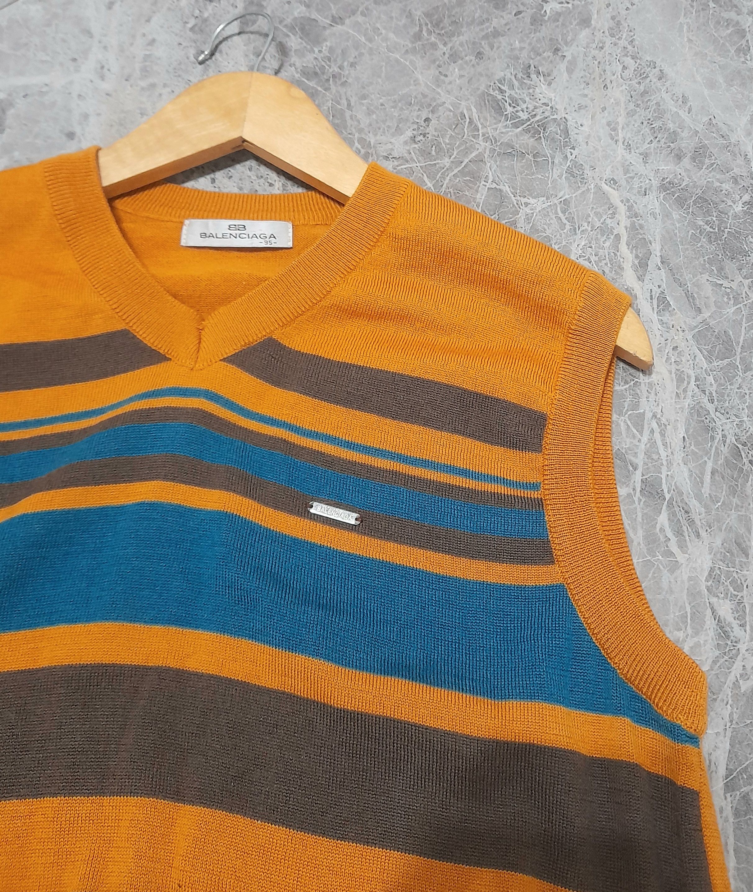 Balenciaga 💥mustard color💥 Balenciaga vest x balenciaga knitwear Size US S / EU 44-46 / 1 - 1 Thumbnail