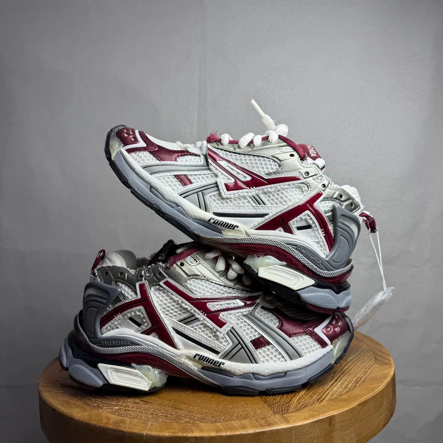 Balenciaga Balenciaga Runner Burgundy 38 98 New Size US 7 / IT 37 - 2 Thumbnail