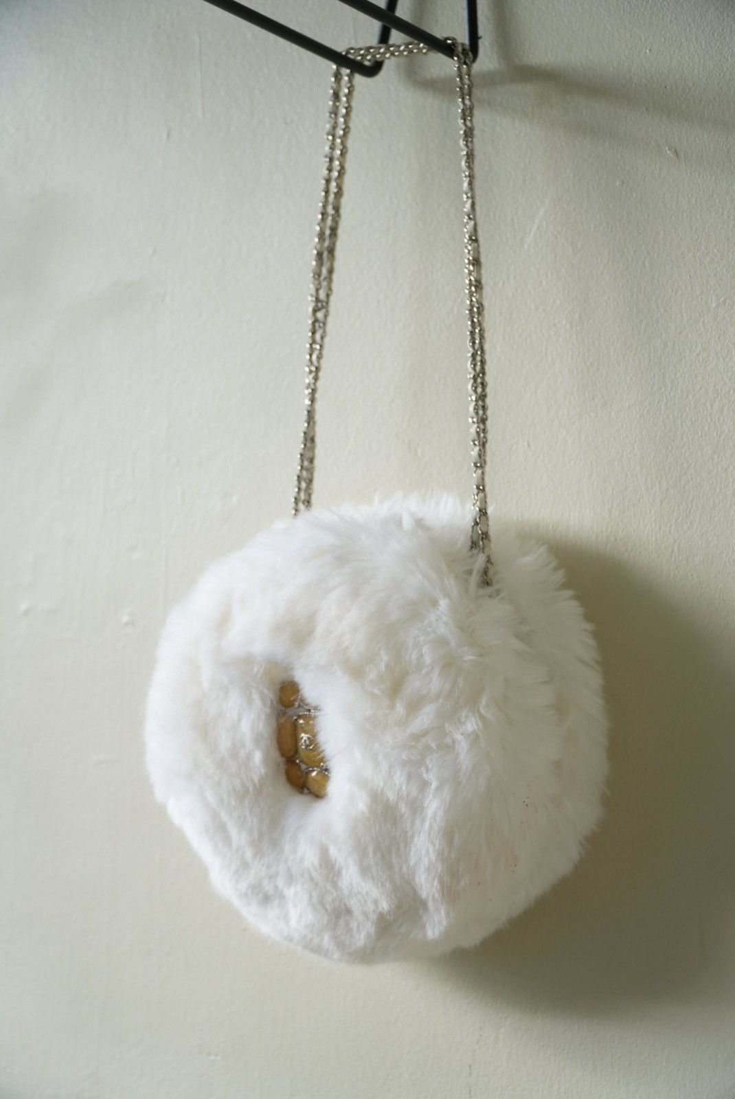 Chanel Chanel White Faux Fur Crystal Embellished CC Round Crossbody Size ONE SIZE - 3 Thumbnail