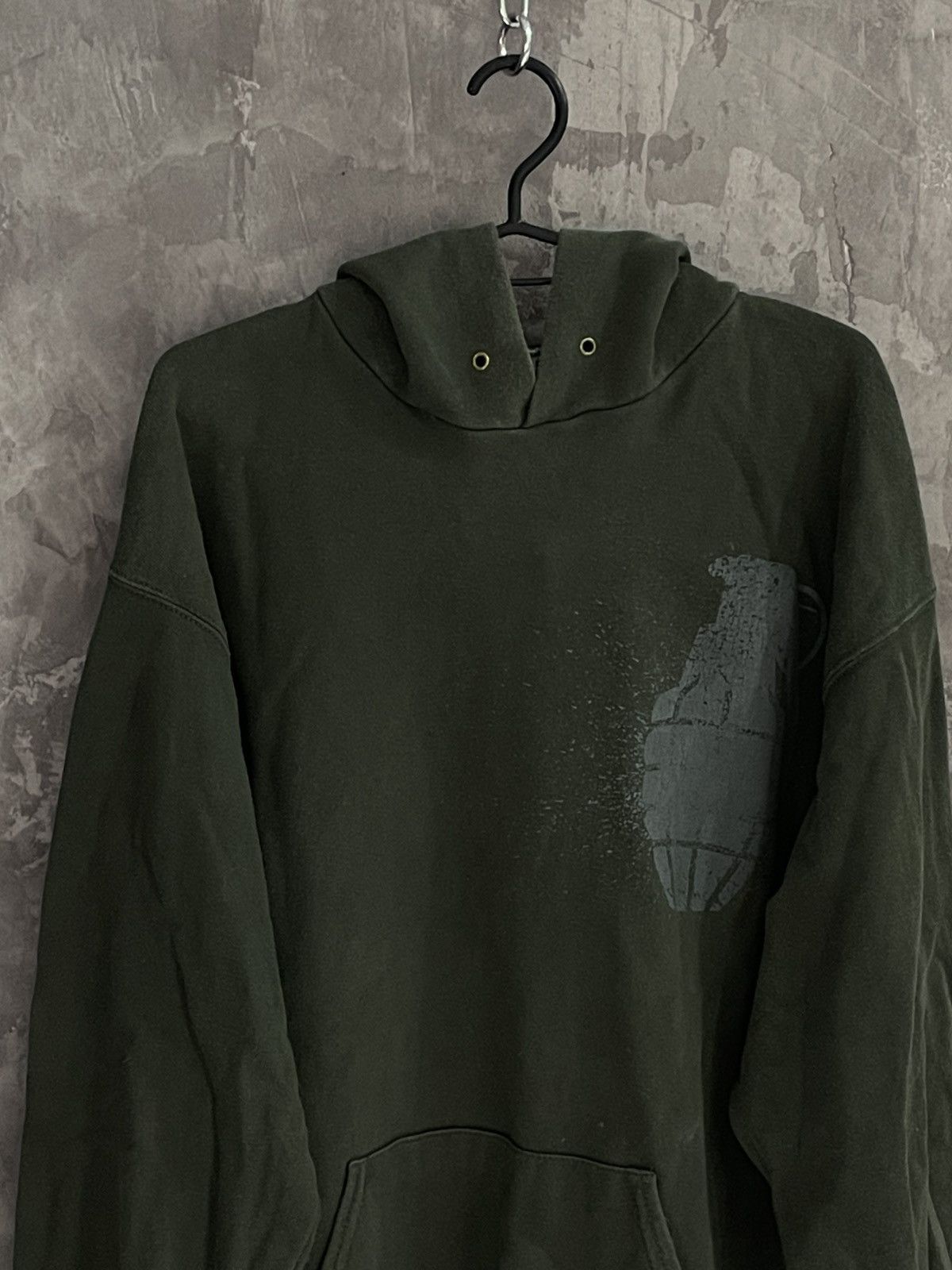 Grenade × Japanese Brand × Vintage Vintage 90s Grenade Grunge Style Hoodie Size US XL / EU 56 / 4 - 2 Thumbnail