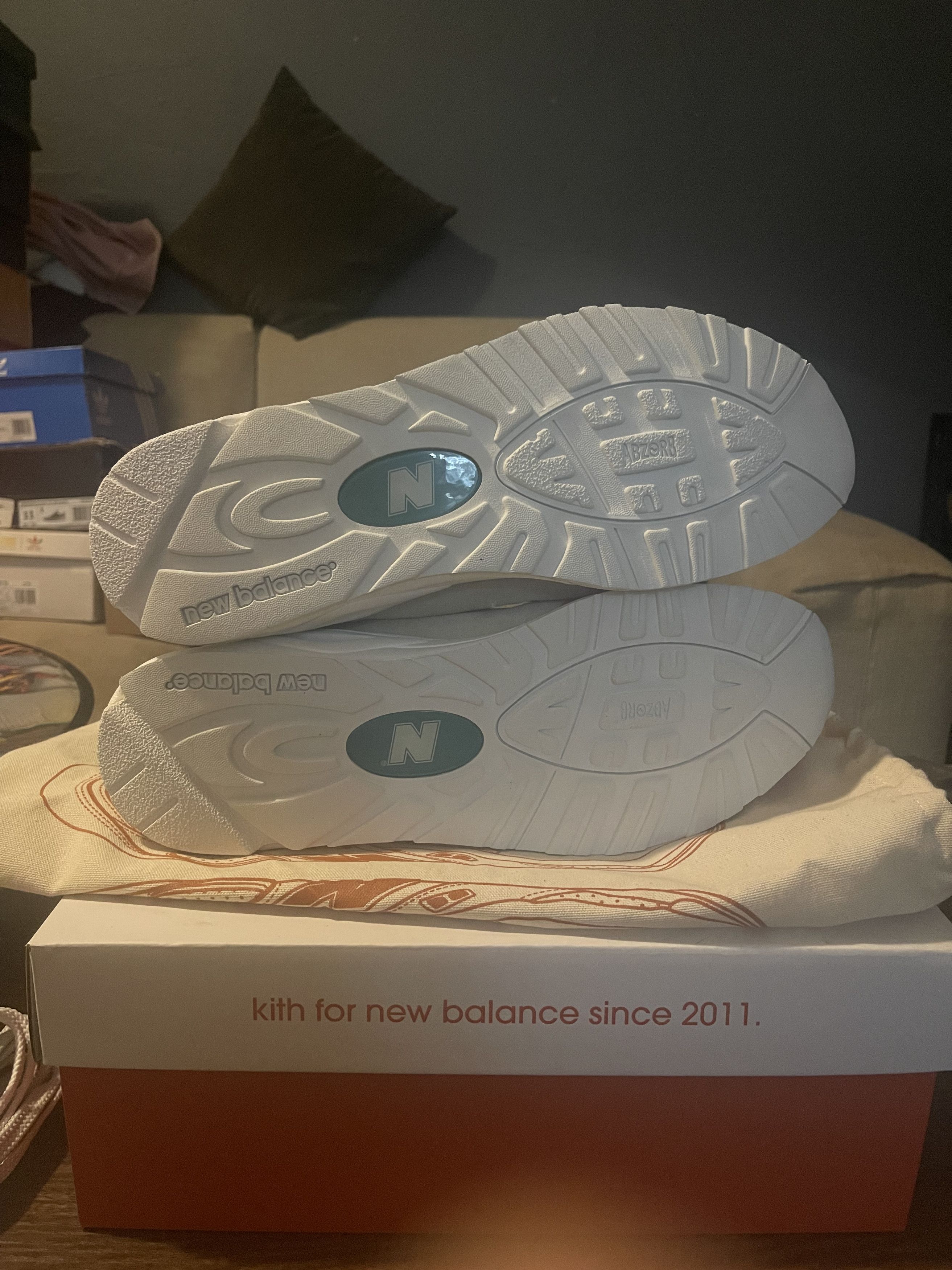 Kith × New Balance New Balance Kith x 990v2 Made in USA Cyclades size 12 Size US 12 / EU 45 - 4 Thumbnail
