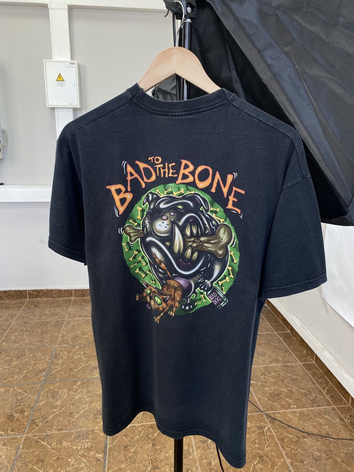 Fruit Of The Loom 🇺🇸 Vintage 90s George Thorogood Bad To The Bone Band Tshirt Size US M / EU 48-50 / 2 - 1 Thumbnail