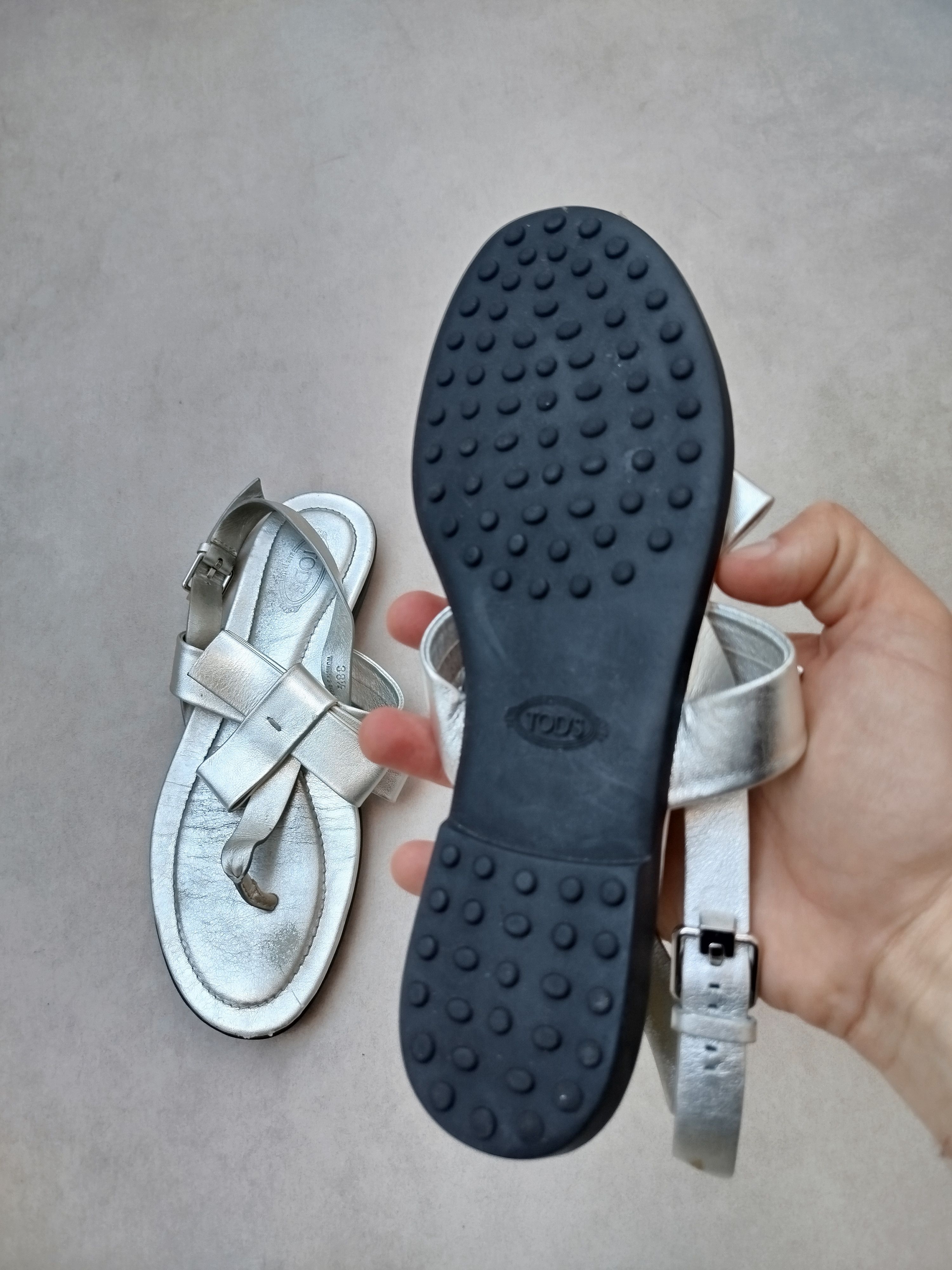 Tod's TOD'S silver leather sandals size 38 made in Italy Size US 7.5 / IT 37.5 - 3 Thumbnail