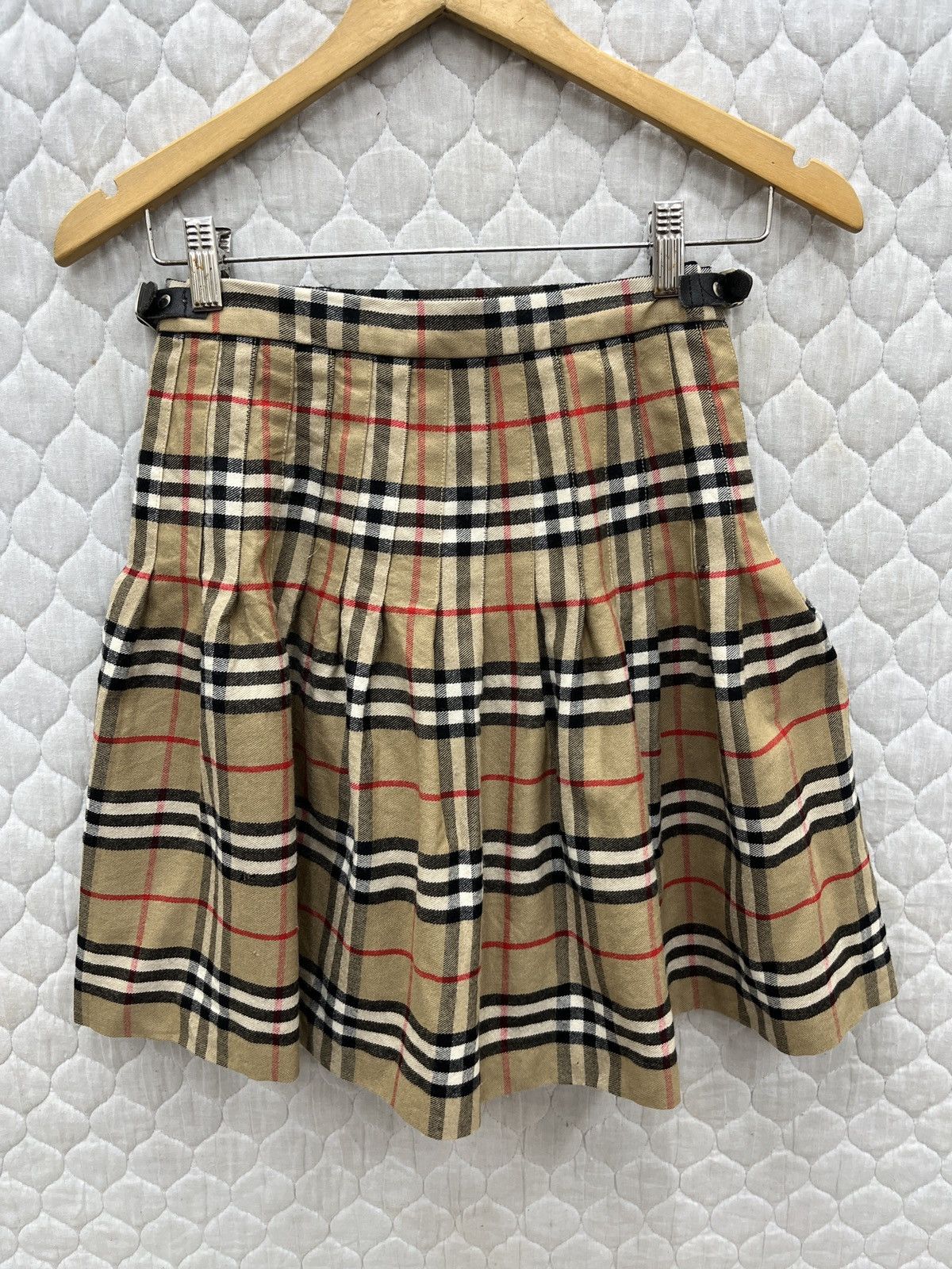 Burberry 🔥🔥🔥STEALS VTG BURBERRYS NOVA CHECK WOOL SKIRTS Size 25" / US 0 / IT 36 - 6 Thumbnail