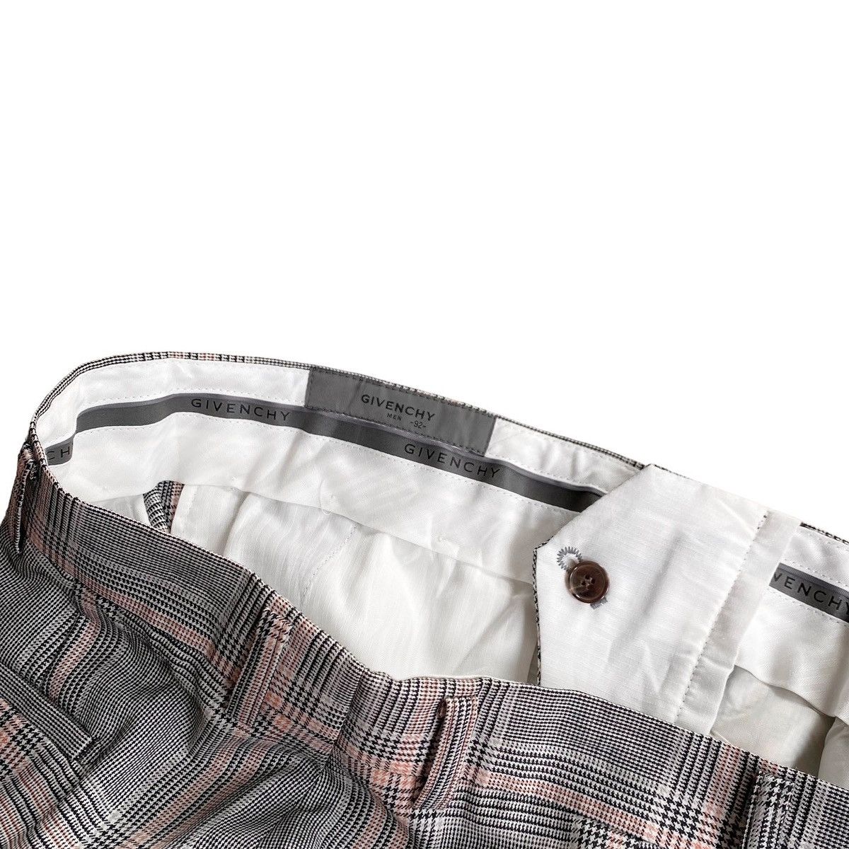 Givenchy Givenchy tartan tailored trouses regular straight fit pants Size US 36 / EU 52 - 3 Thumbnail