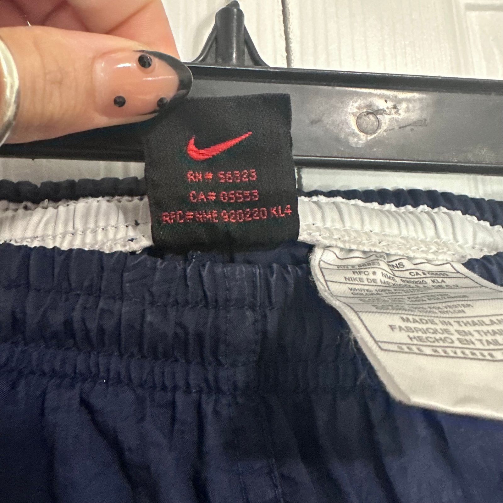 Nike Vintage 90's Nike Shorts Activewear Size Small Size US 27 - 6 Thumbnail