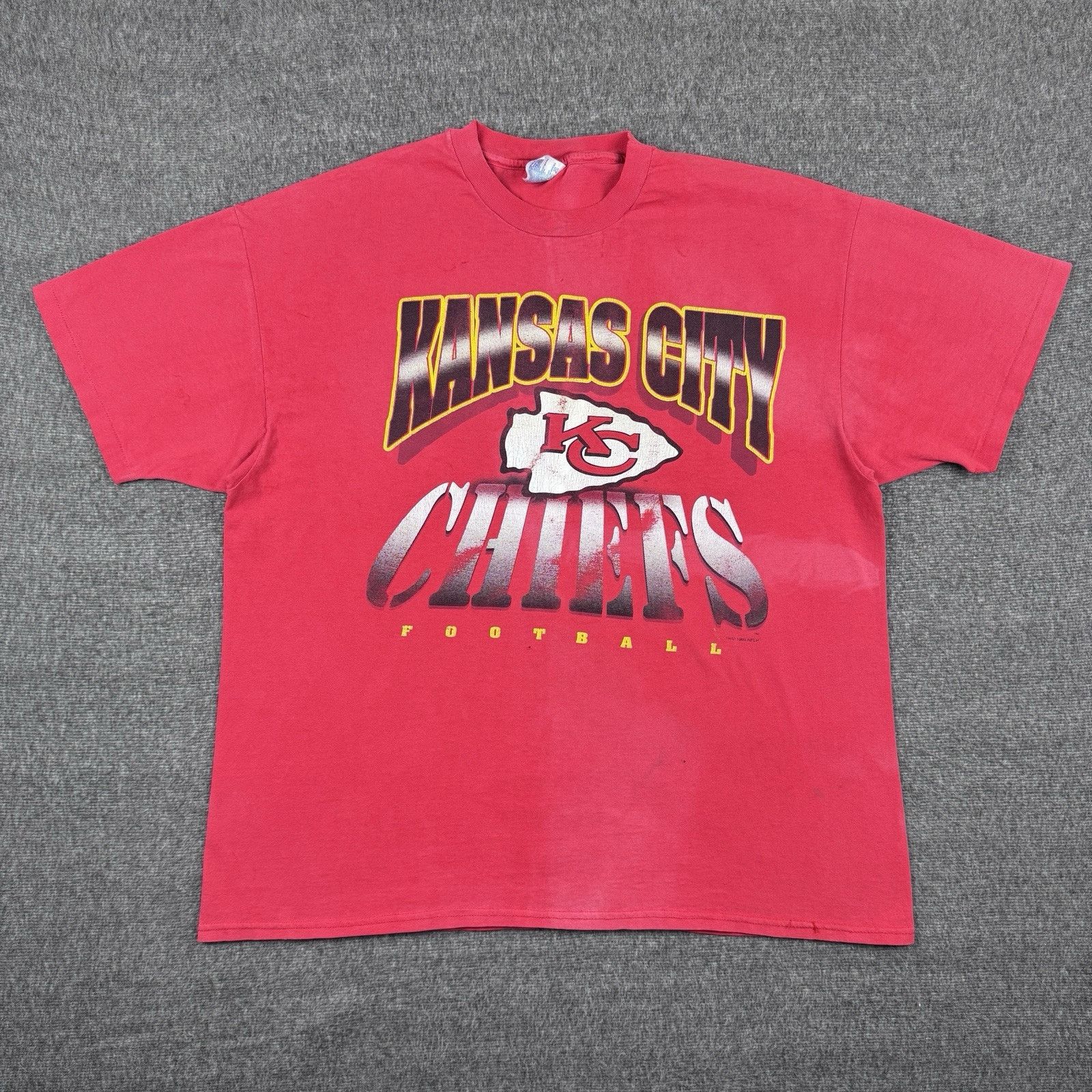 Other Vintage Kansas City Chiefs T-Shirt Men's XXL Red NFL 90s Size US XXL / EU 58 / 5 - 1 Thumbnail