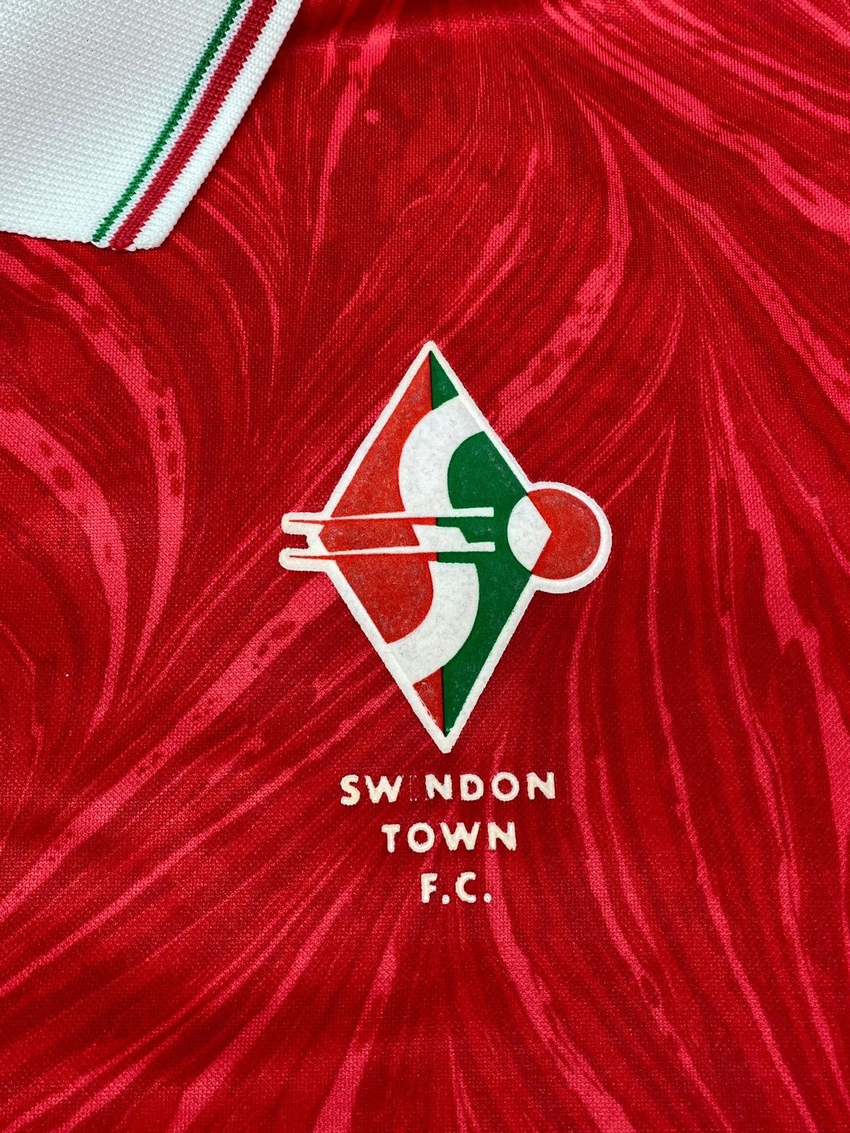 Vintage Vintage Swindon Town 1994/95 Home Football Shirt Rare AOP Size US M / EU 48-50 / 2 - 13 Thumbnail