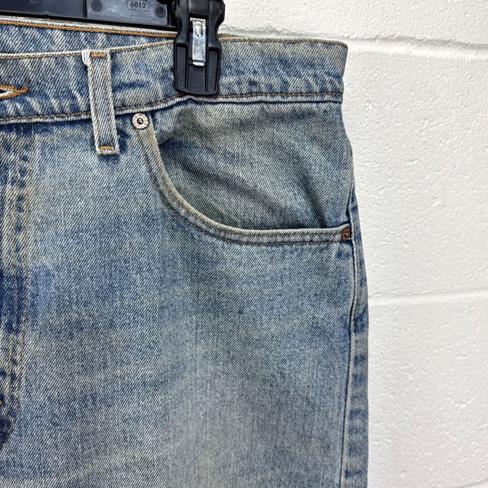 Levi's VINTAGE Levi's 565 Jeans 38x30 Relaxed Straight 5-Pocket Denim Blue Grunge 90s United States-Men Size US 38 / EU 54 - 3 Thumbnail