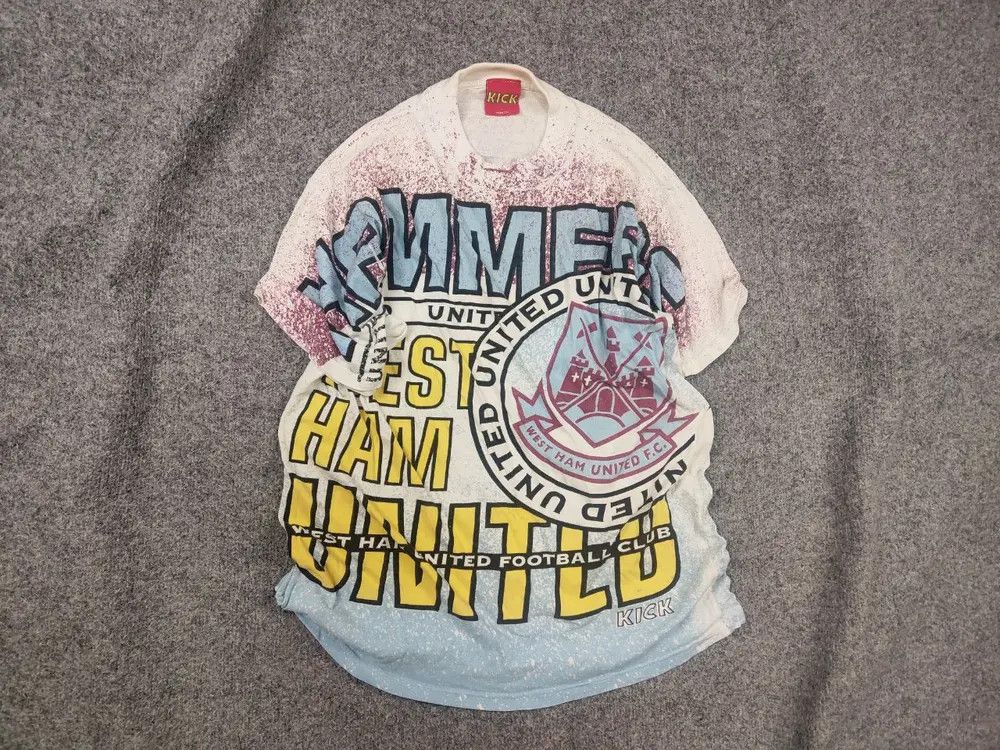 Vintage Vintage 90's Kick Logo West Ham United F.C. Football T Shirt Size US S / EU 44-46 / 1 - 1 Thumbnail