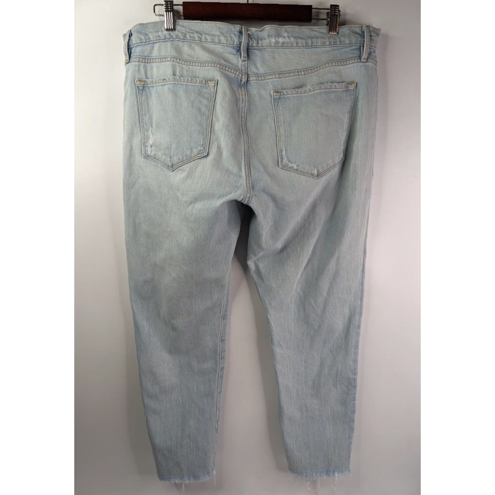 Frame FRAME Le Garcon Boyfriend Jeans LGJRA439 32 Jimi Blue Denim Light Distressed 5-Pocket Regular Women Jeans Size 24" / US 00 / IT 34 - 4 Thumbnail