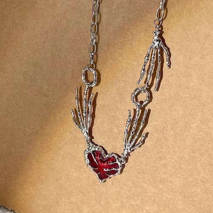 Jewelry × Vintage Red Hearth Skeleton Vampire Necklace Size ONE SIZE - 3 Thumbnail