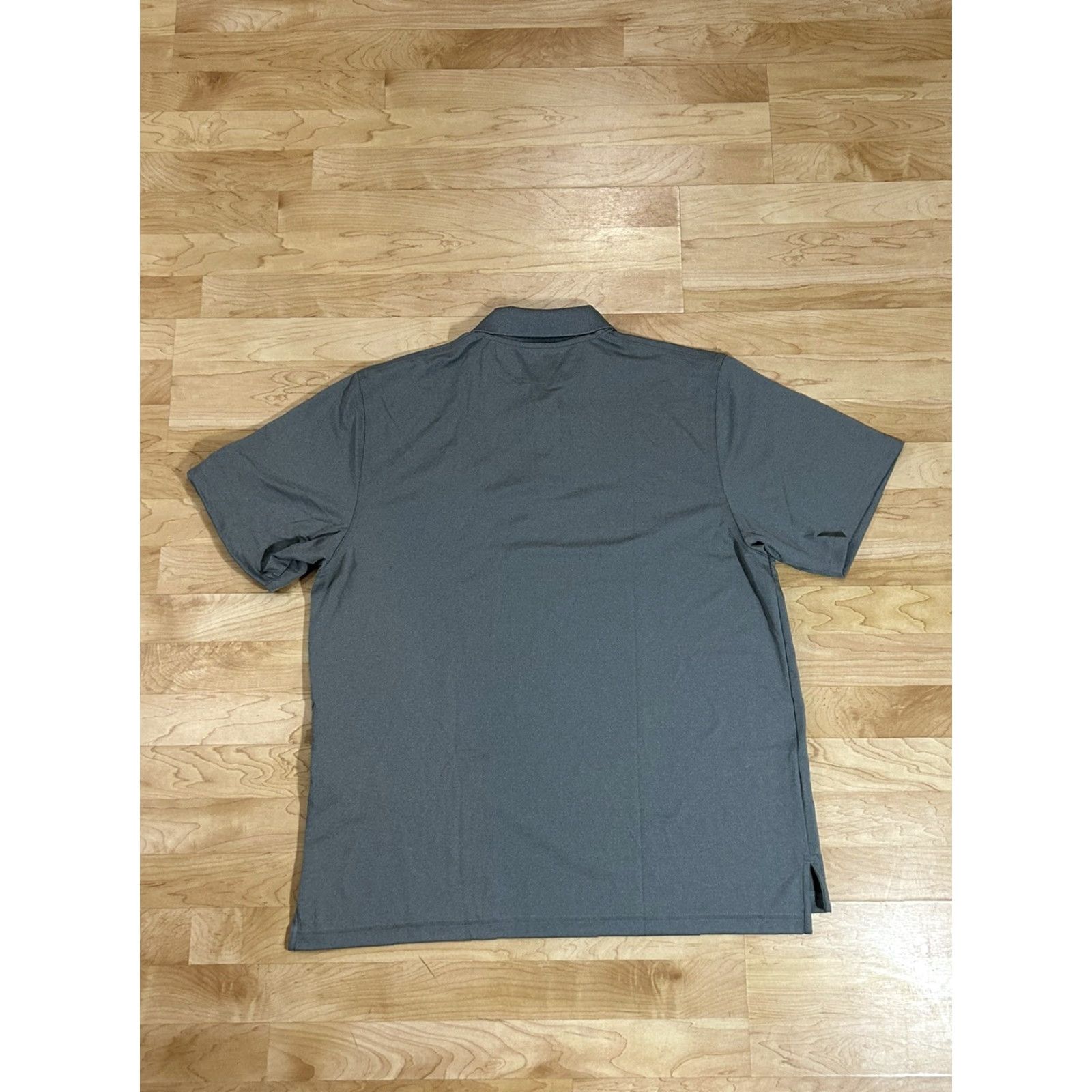 Under Armour Under Armour Polo Shirt Gray Heatgear Golf XL Mens Regular Short Sleeve Collared Button Nike Size US XL / EU 56 / 4 - 2 Thumbnail