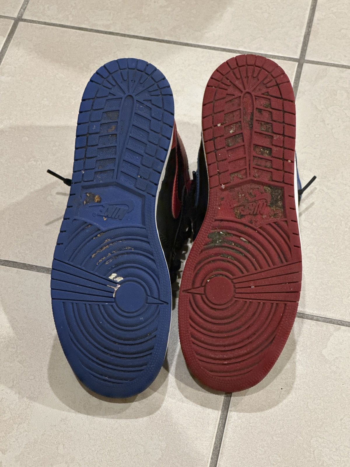 Jordan Brand Top 3 retro 1 Size US 7 / EU 40 - 6 Thumbnail