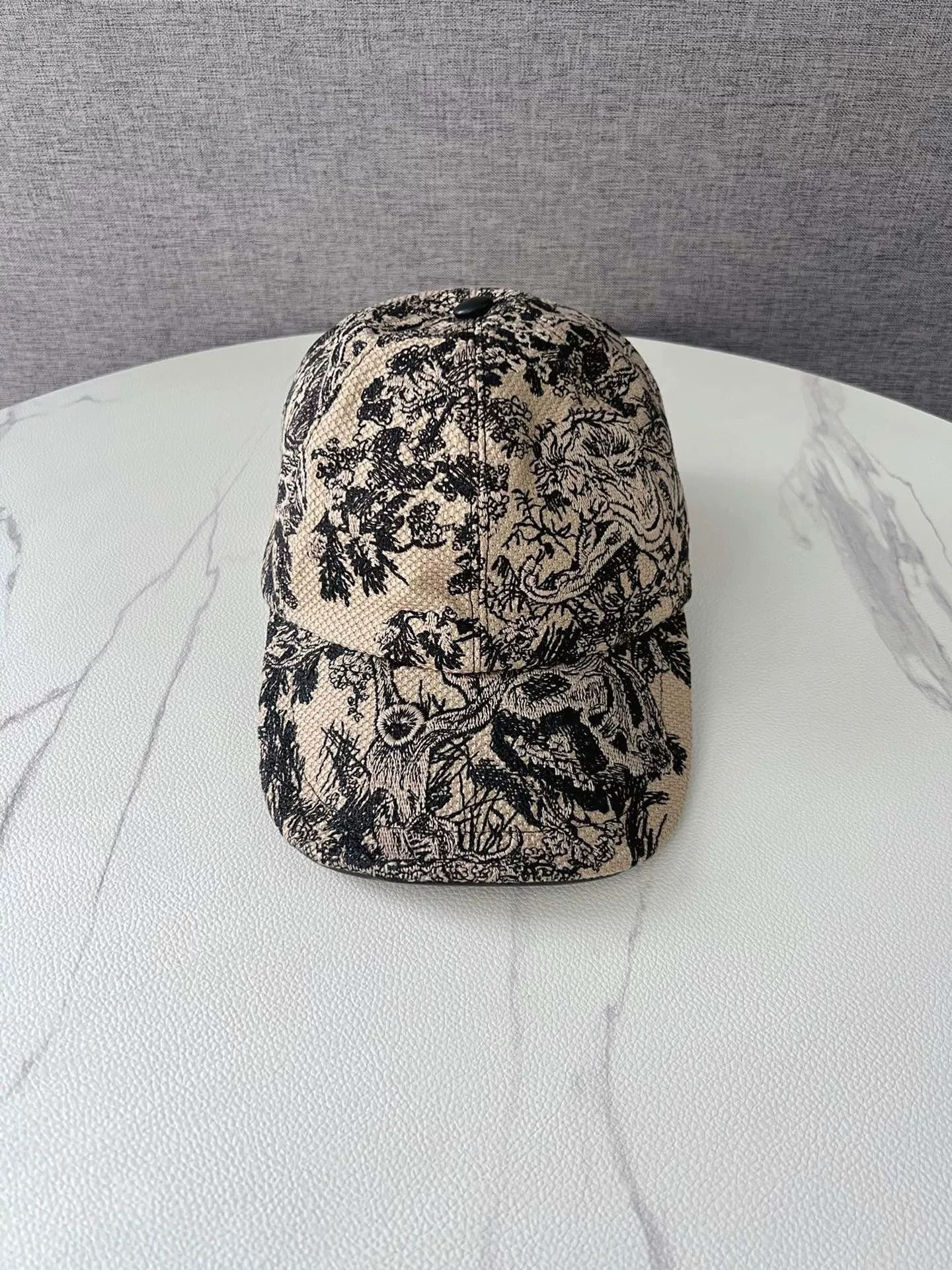 Dior Dior Zoo Embroidery Floral Baseball Cap Size ONE SIZE - 1 Thumbnail