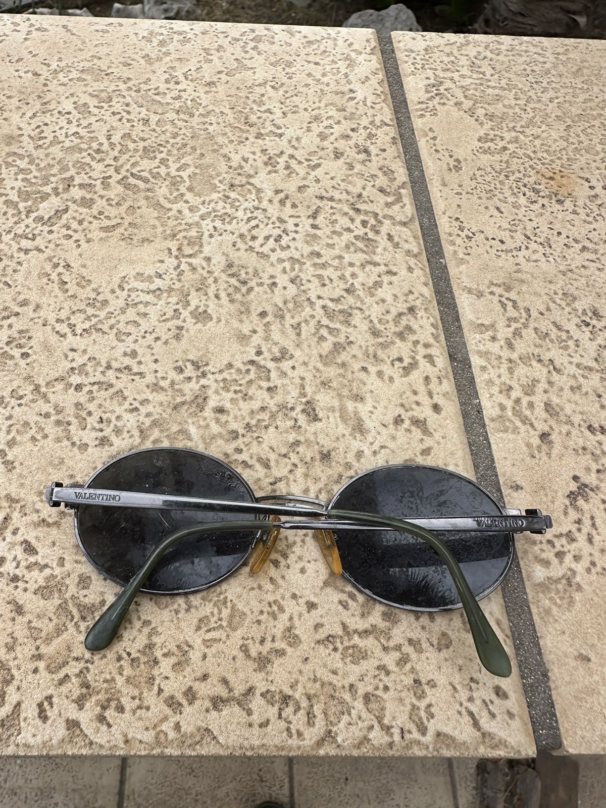Valentino Valentino Sunglasses Vintage Black V678 Size ONE SIZE - 7 Thumbnail