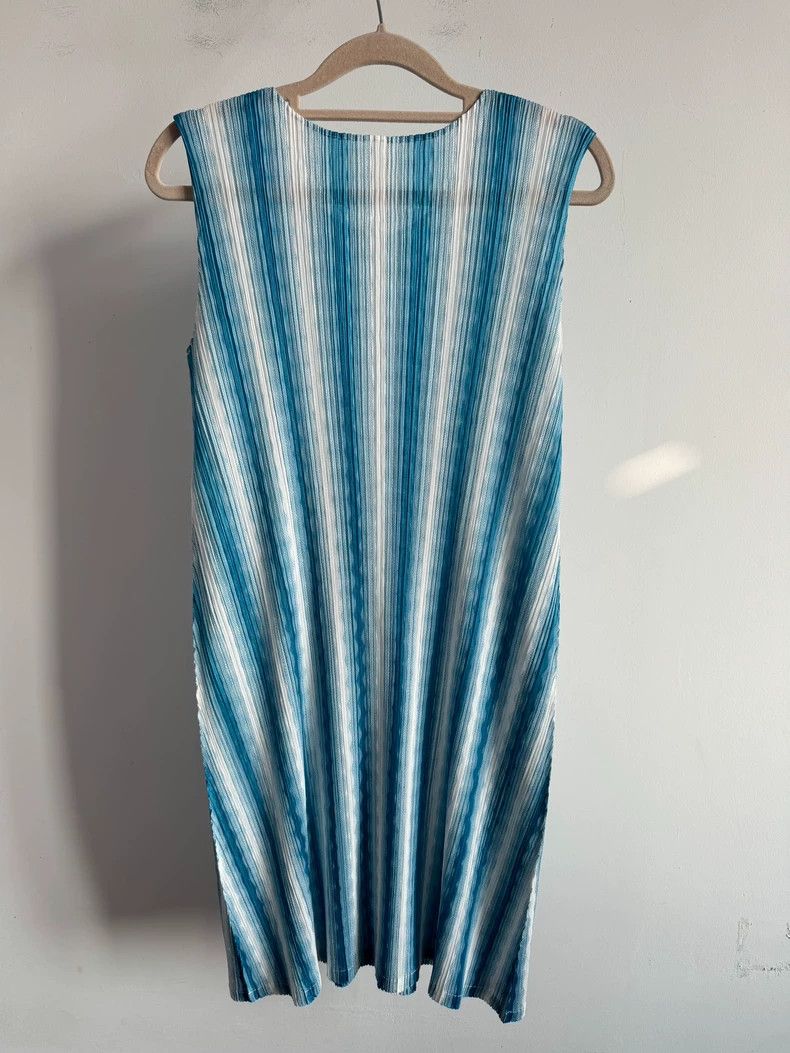 Issey Miyake issey miyake size:3 Blue striped dress 2506-Nextarrow Size XXS / US 00 / IT 34 - 2 Thumbnail