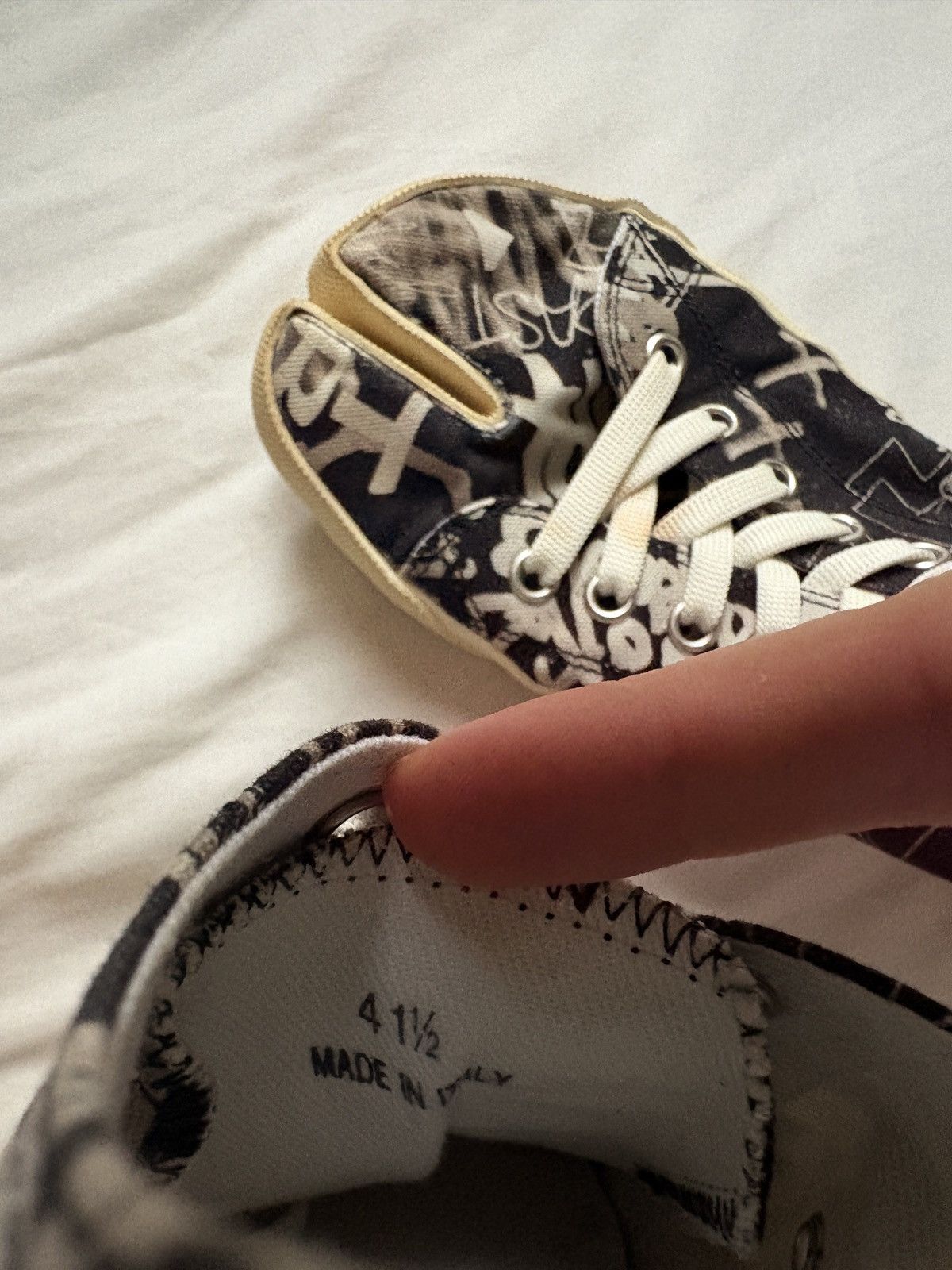 Maison Margiela Maison Margiella ‘graffiti’ canvas shoe Size US 8.5 / EU 41-42 - 4 Thumbnail