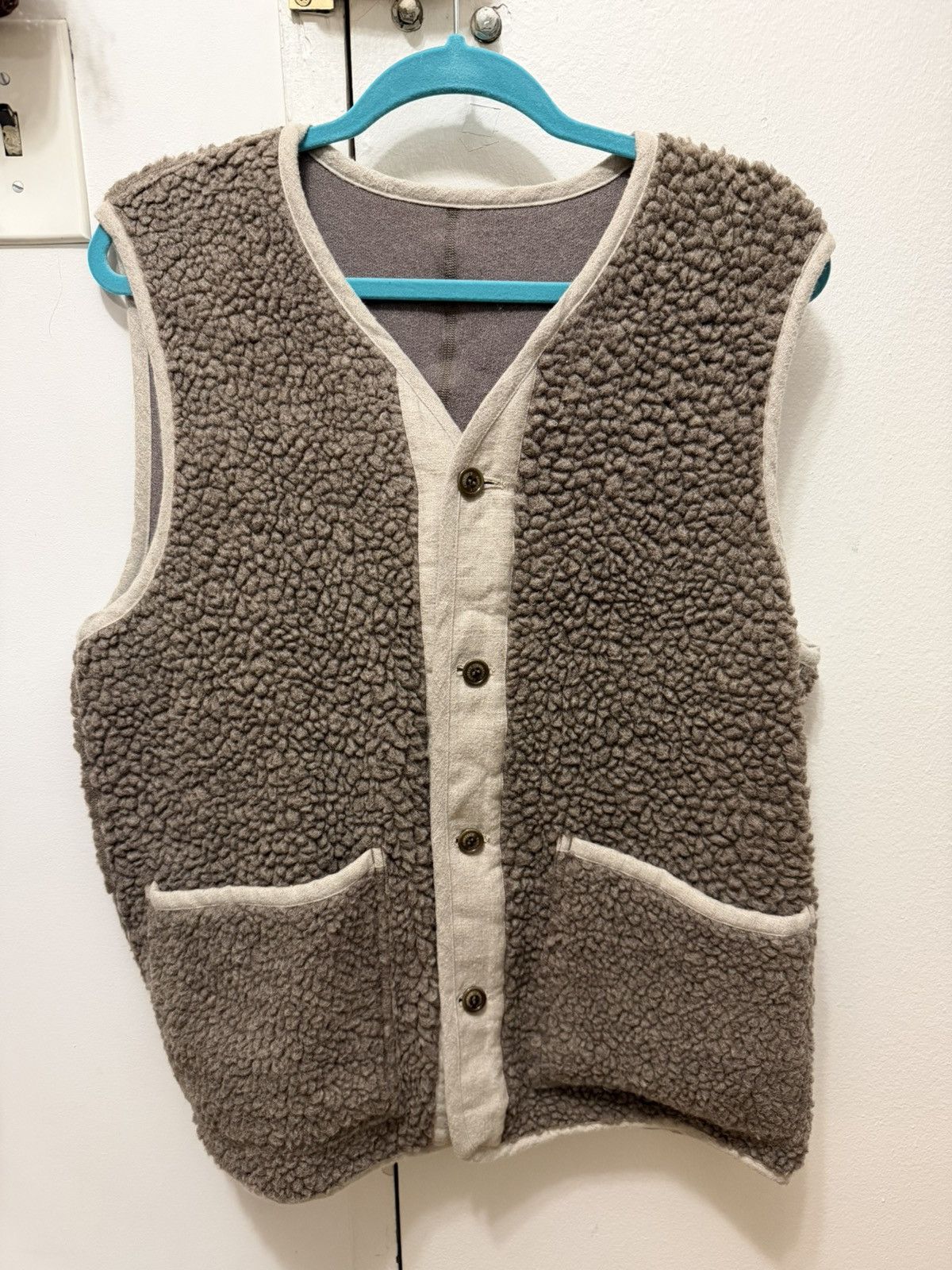 CONFECT 100% wool shearling vest made in Japan Size US M / EU 48-50 / 2 - 1 Thumbnail