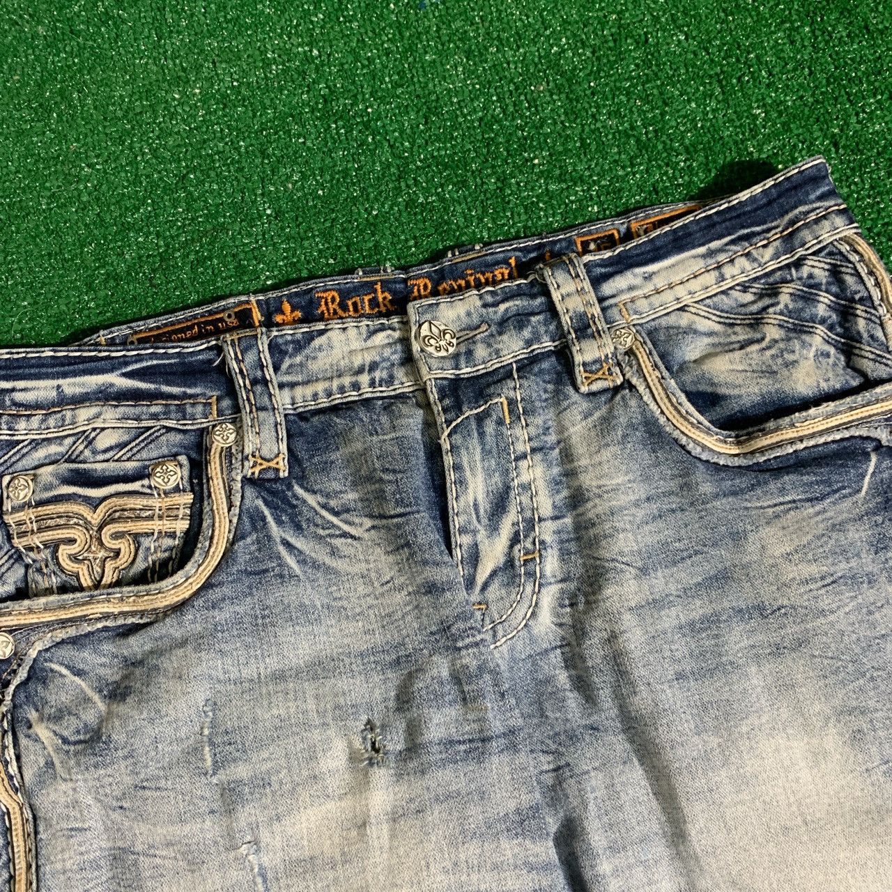 Rock Revival Crazy Y2K Thrashed Rock Revival Light Wash Jeans Size 36 Size US 36 / EU 52 - 3 Thumbnail