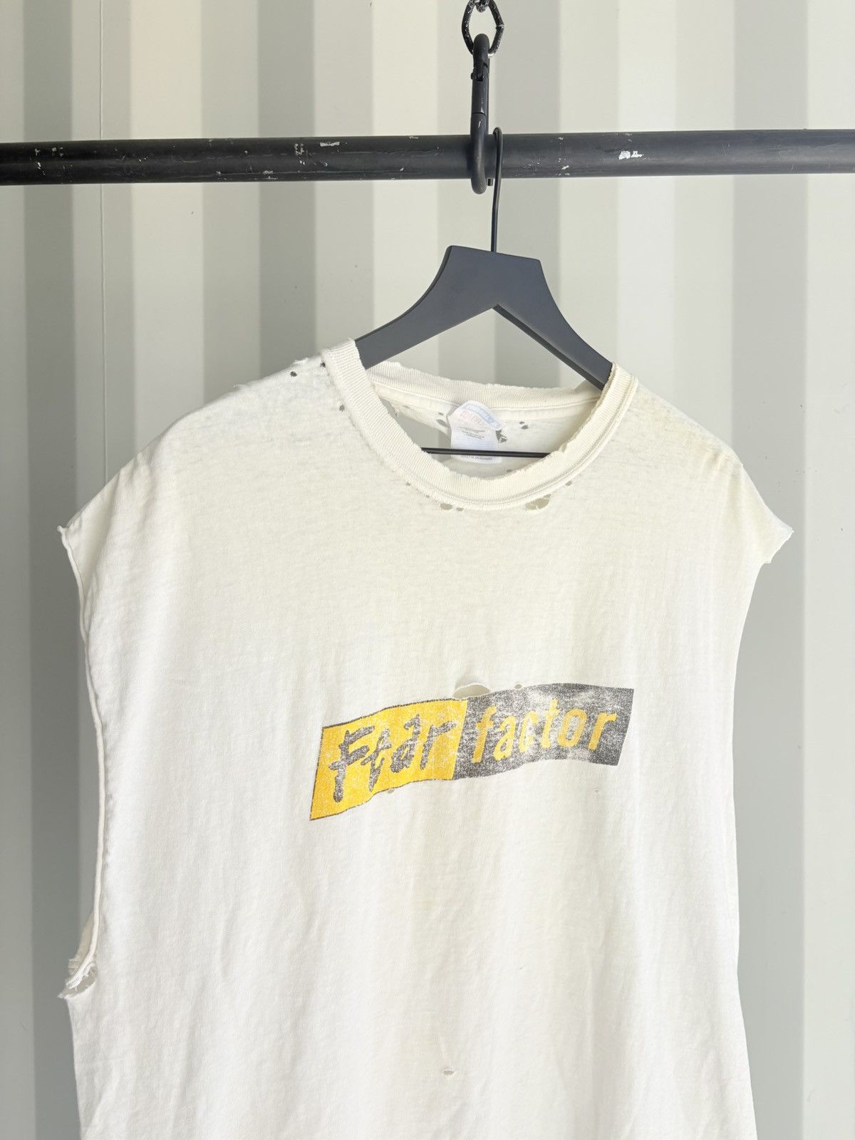 Vintage Thrashed Fear Factor Faded Tee Shirt Distressed ERD Grunge Size US XL / EU 56 / 4 - 2 Thumbnail