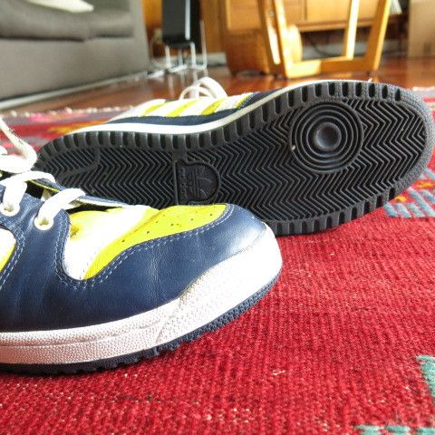 Adidas Hi top basketball Size US 11 / EU 44 - 2 Thumbnail