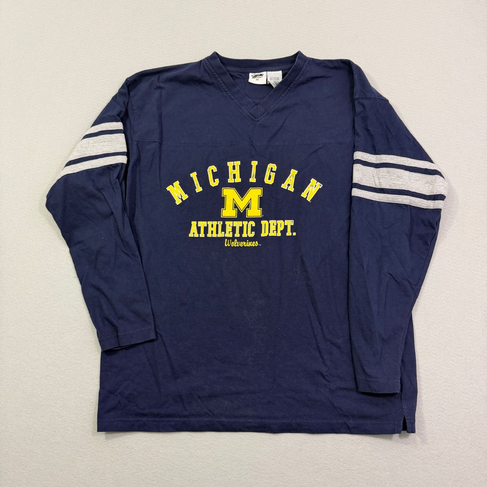Vintage Vintage Pro Edge Michigan Wolverines Athletic Dept Shirt XL Size US XL / EU 56 / 4 - 1 Thumbnail