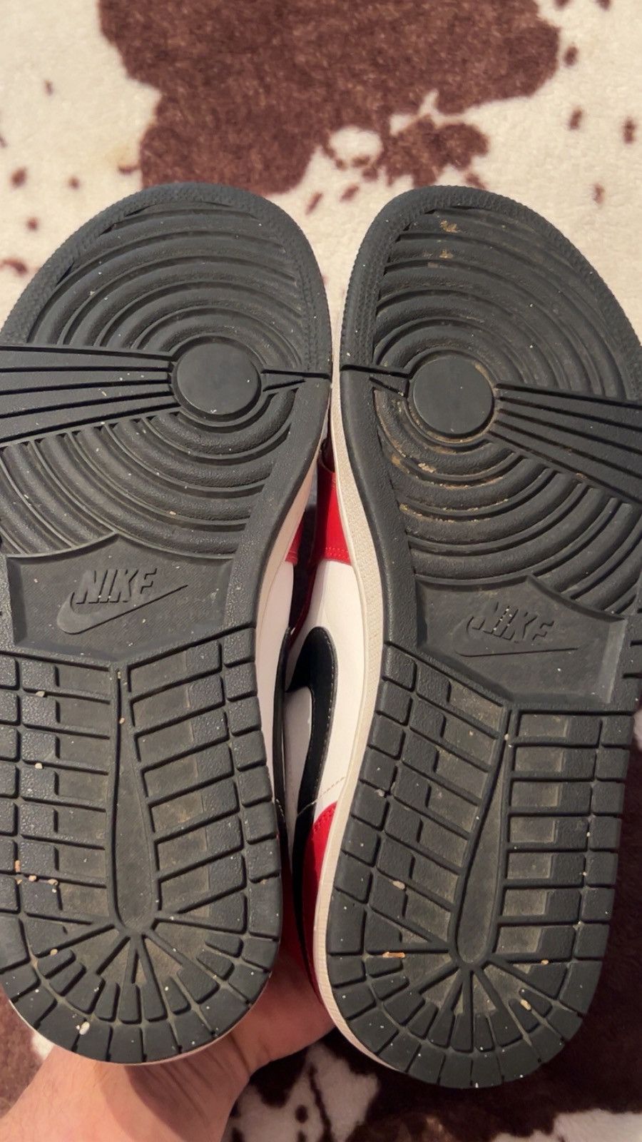 Jordan Brand Men’s Jordan 1 Black Toe Size US 8.5 / EU 41-42 - 3 Thumbnail
